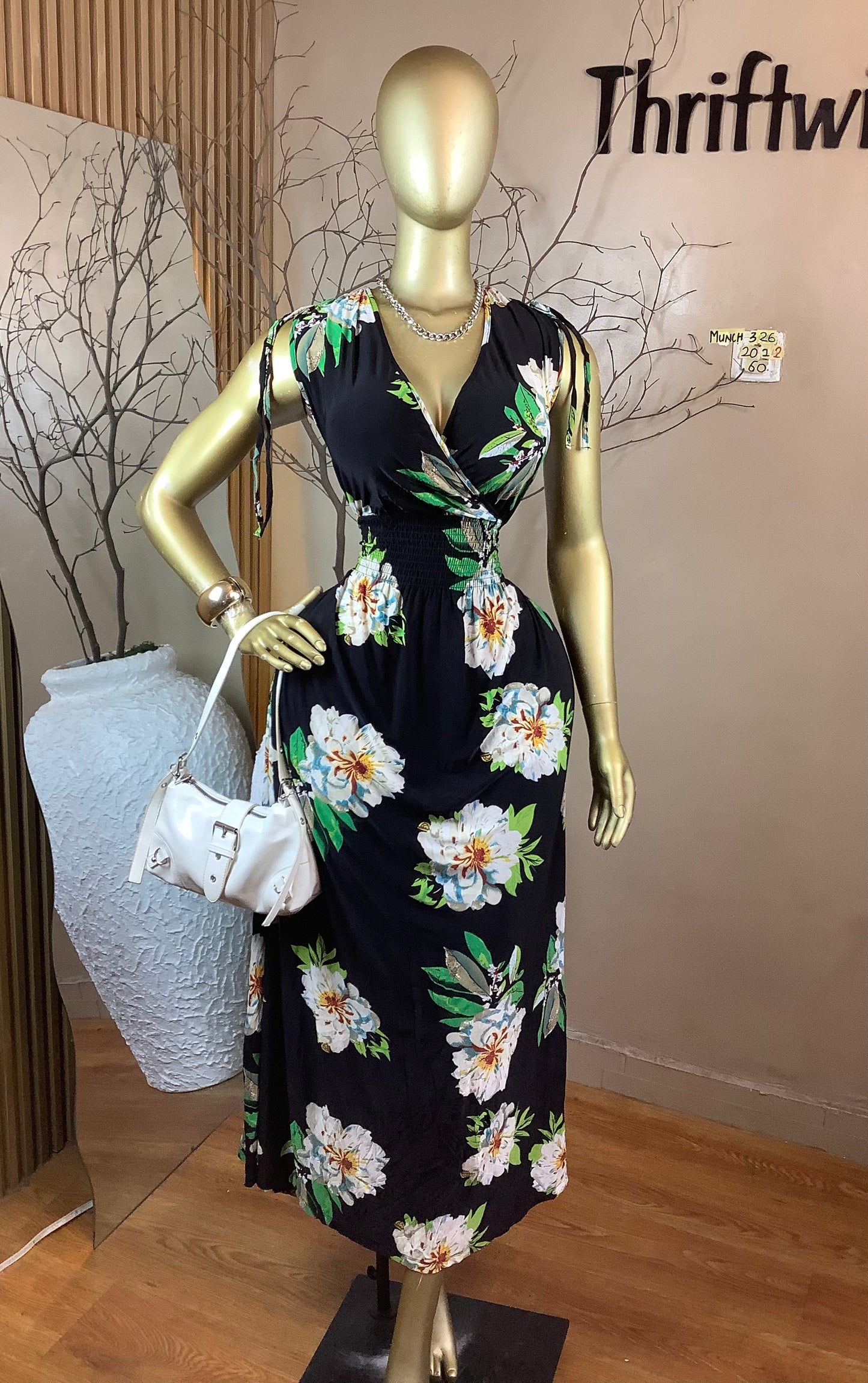 SIZE20/22 MUNCH326 Length60 (floral)