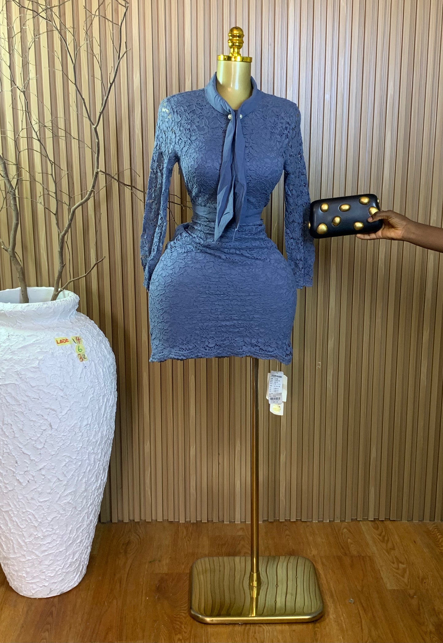 LADE14 SIZE6 Length32 dress