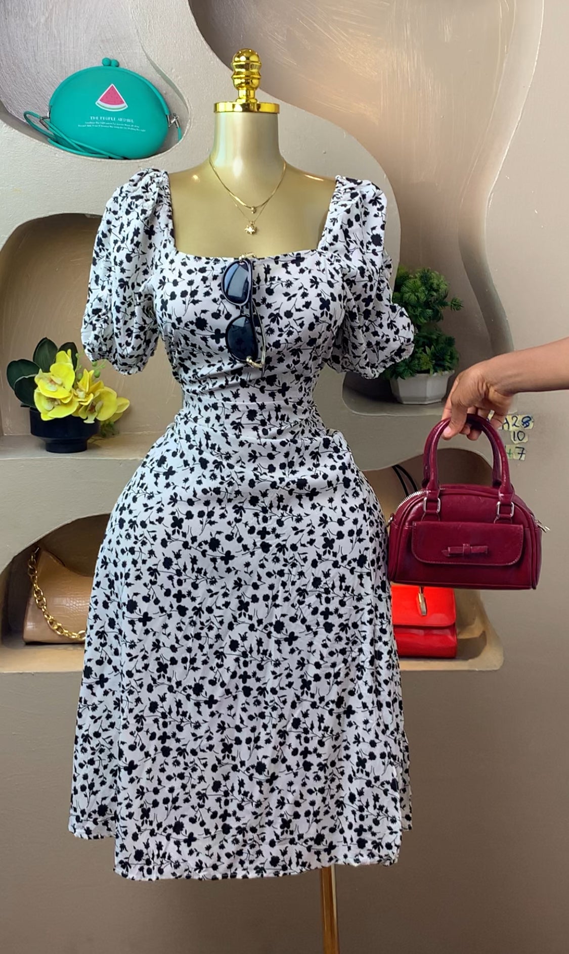 SIZE12 MUNCH28 Length47 (black&white)