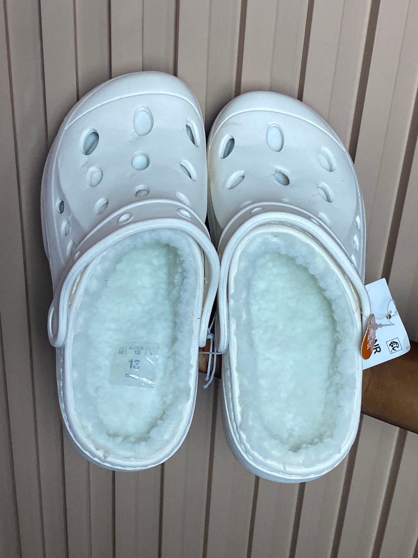 SIZE31 Crocs 48