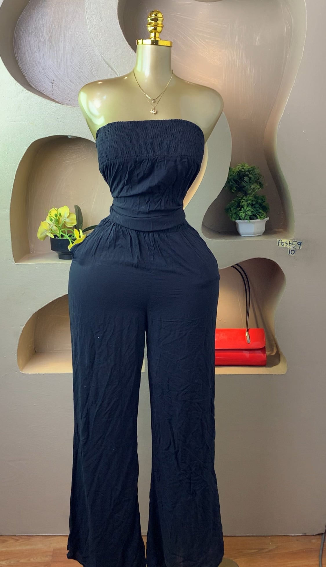 POSH59 BLACK JUMPSUIT SIZE10