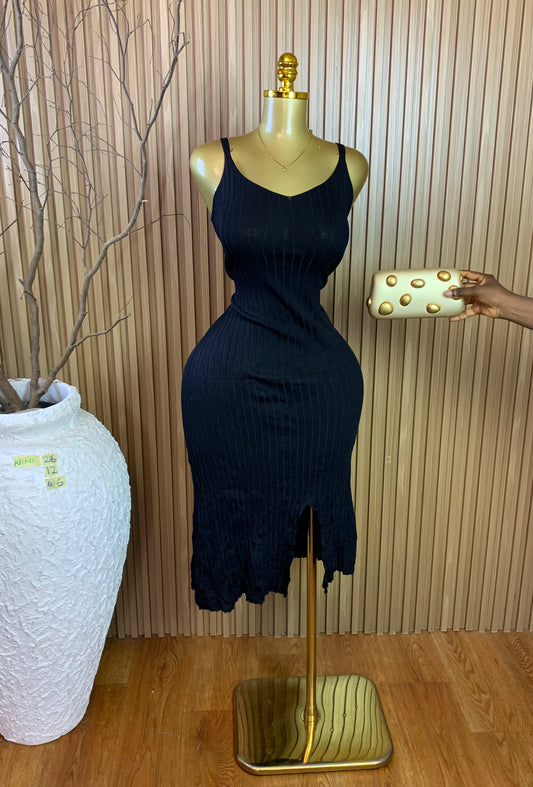 NINI26 SIZE12 Length46 black dress