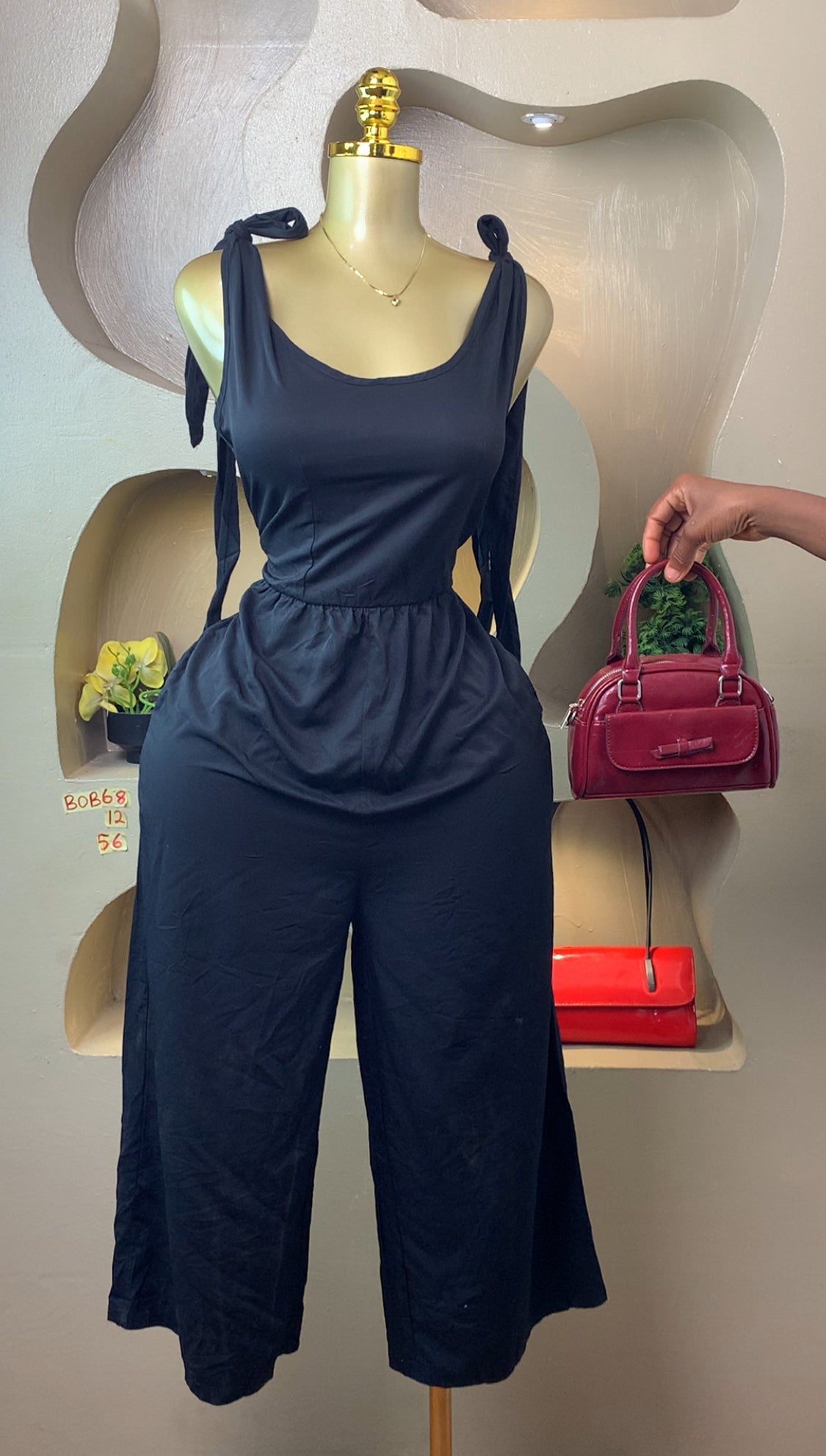 BOB68 SIZE12 Black jumpsuit Length56