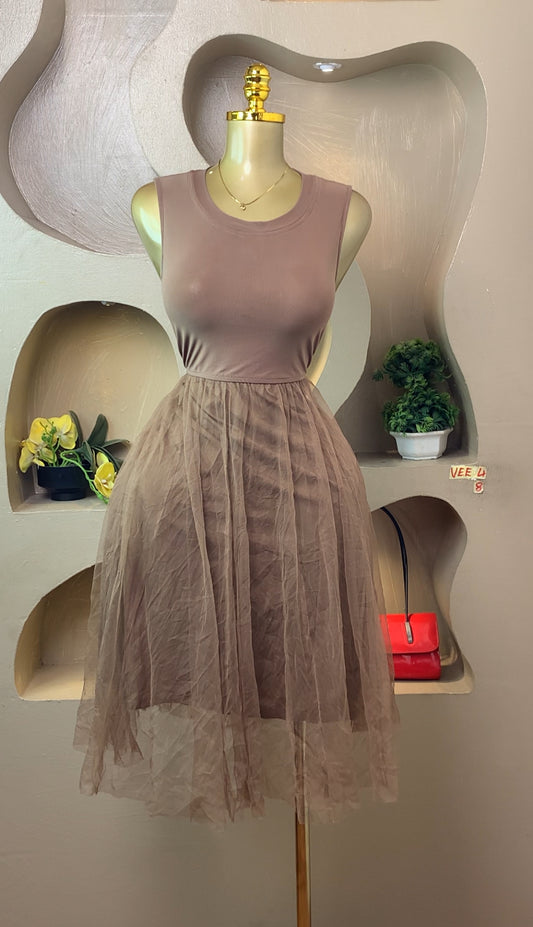 VEE4 SIZE8