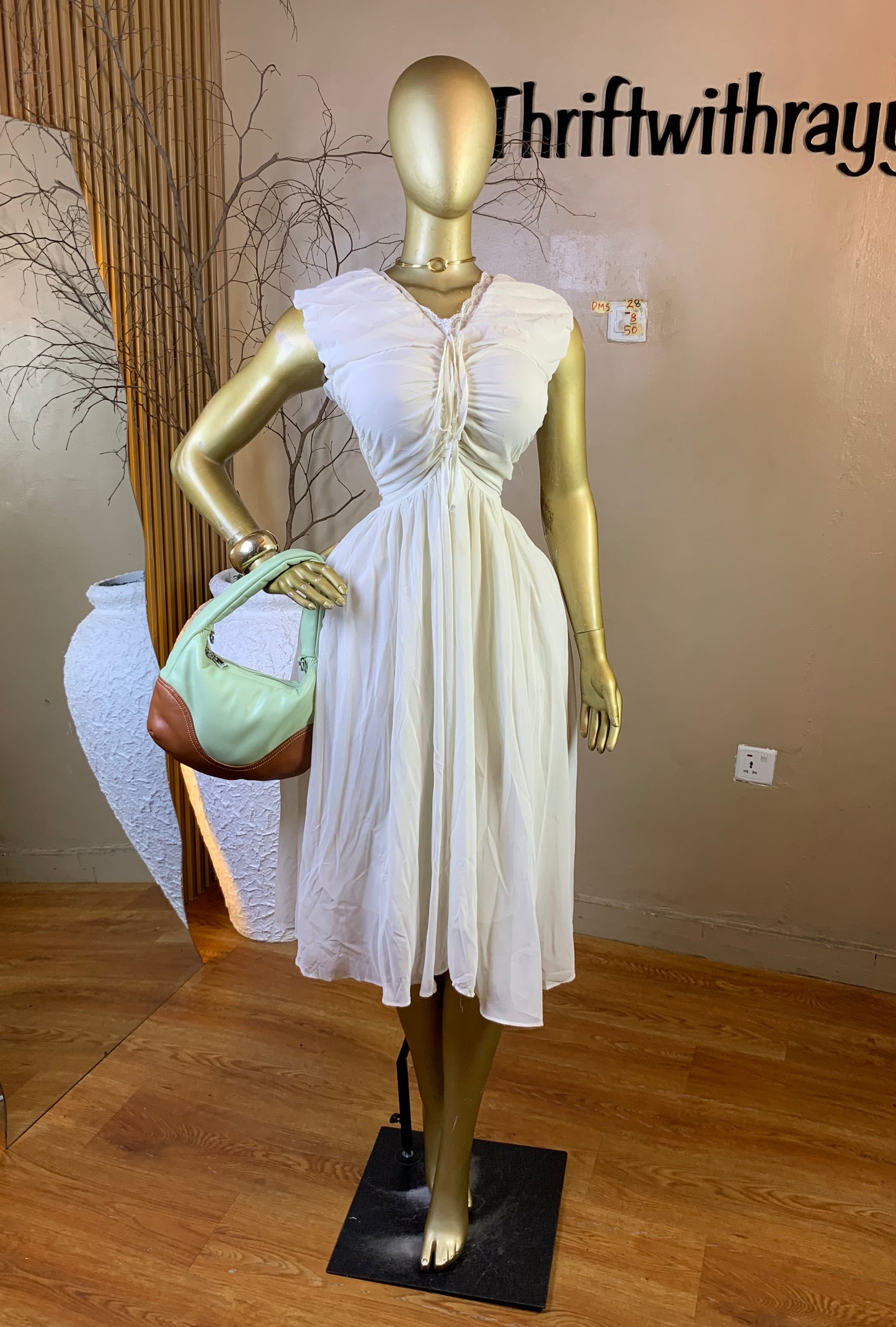 DAMSEL28 SIZE8 Length50 white chiffon dress