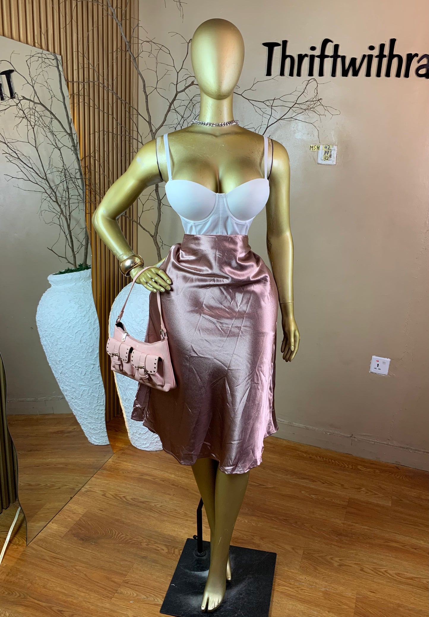 SIZE14 MSH42 POWDER PINK SILK SKIRT Length32