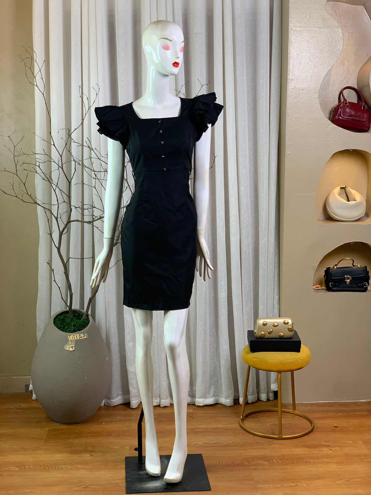 TITI42 SIZE8 Black DRESS Length39