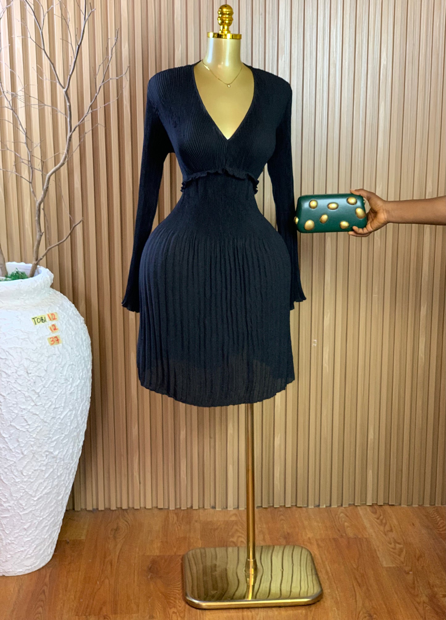 TOBI12 SIZE12 Length37 black dress