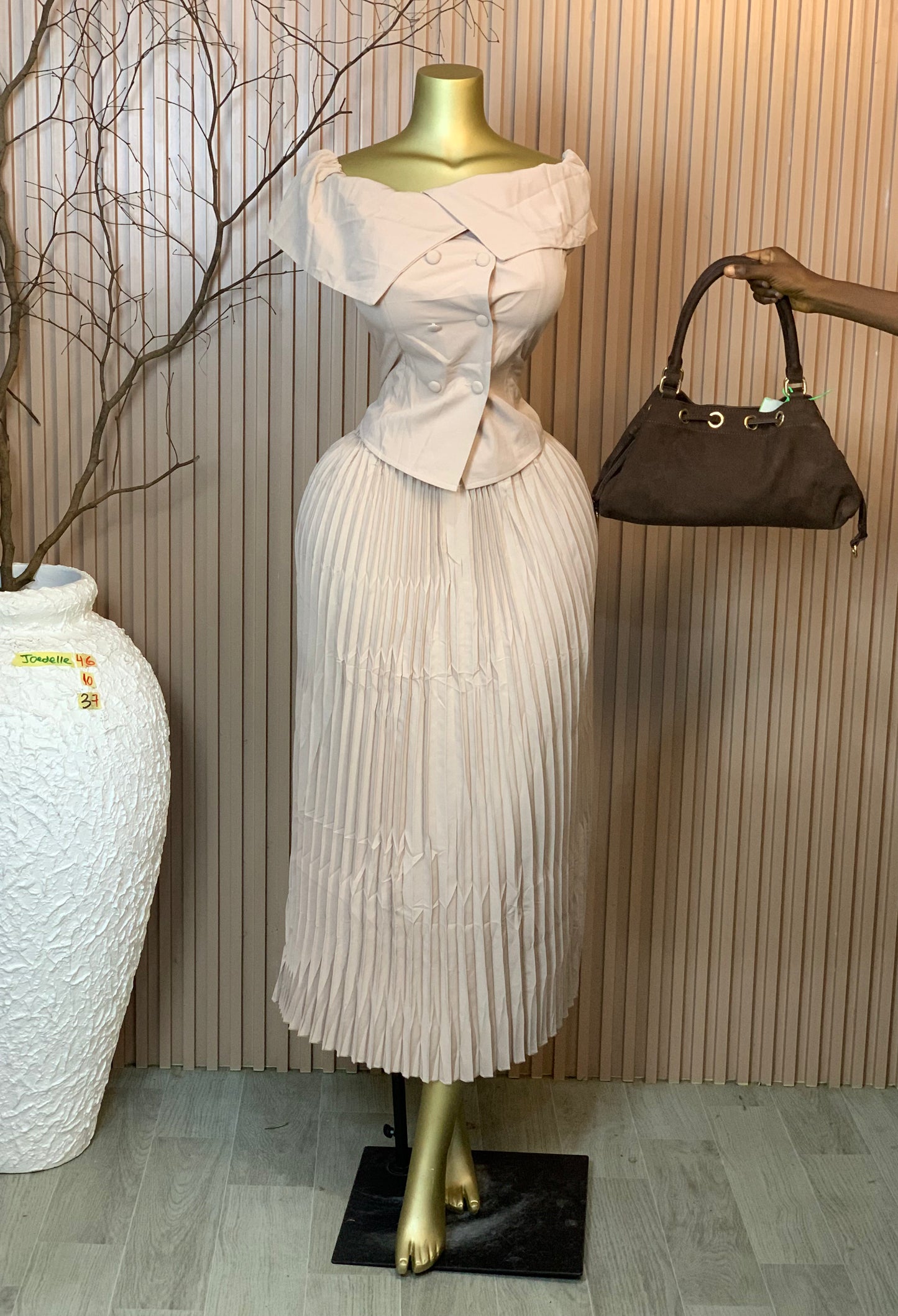 Joedelle46 size10 Length37 Brand new two piece set