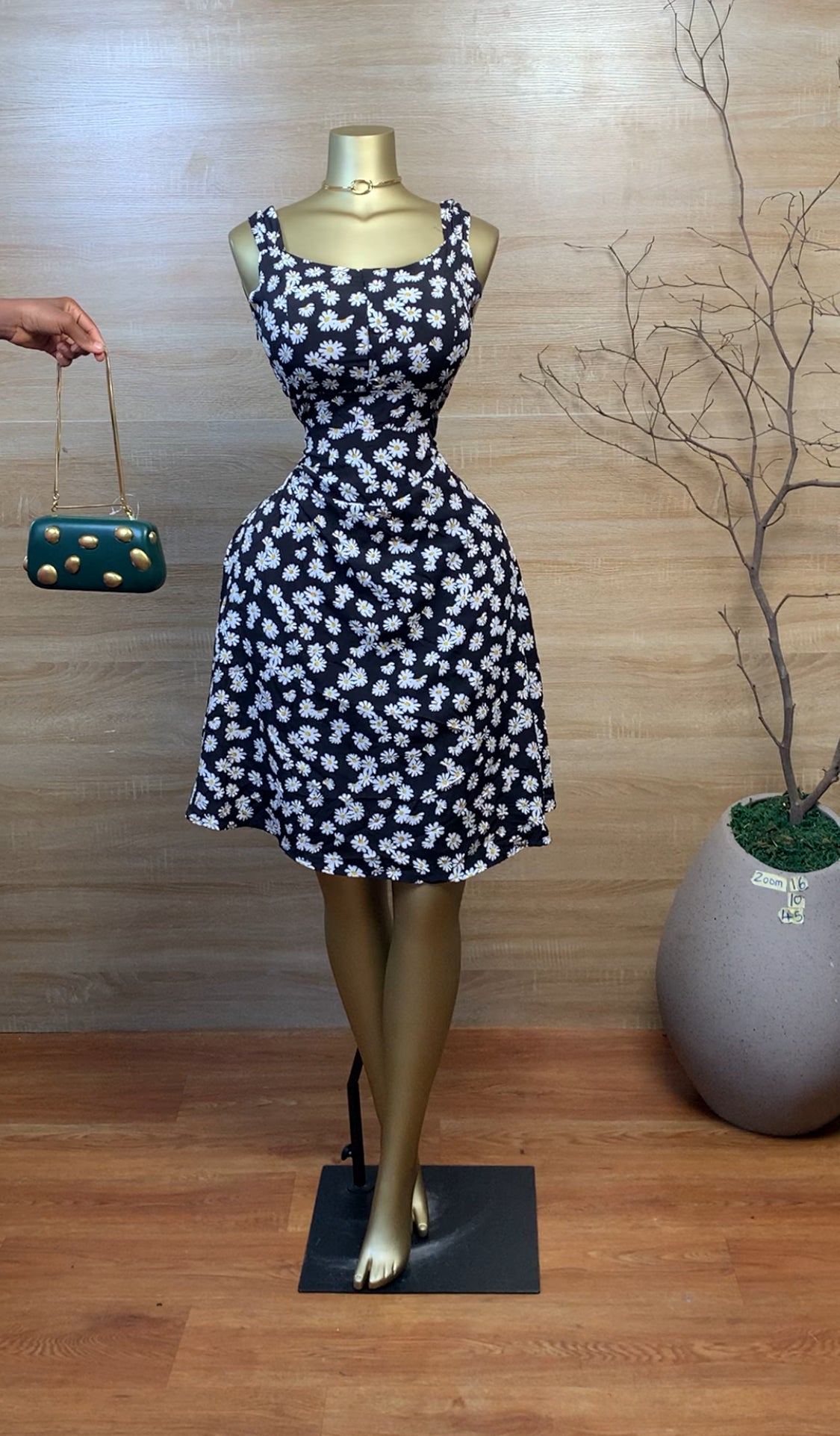 SIZE10 ZOOM16 Floral Dress Length45 (two button off)