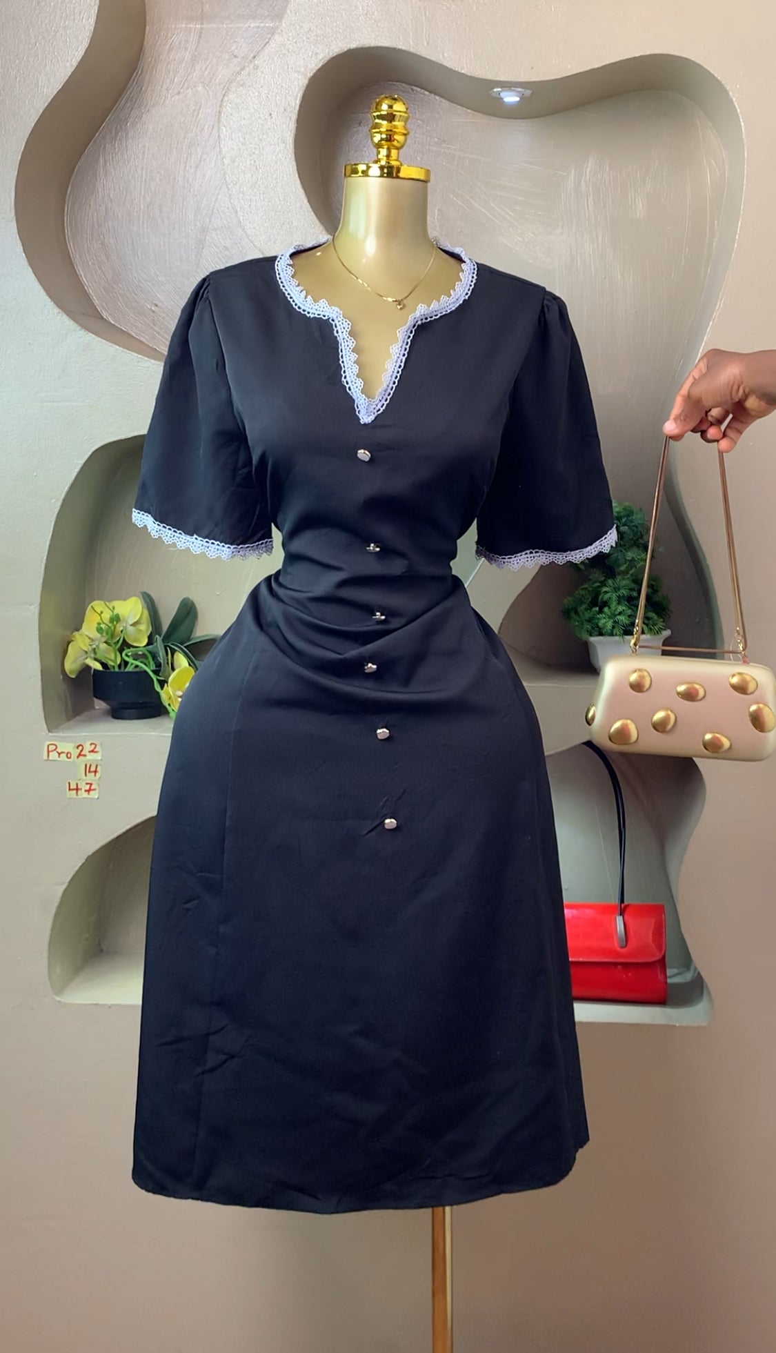 PRO22 SIZE14 Black DRESS Length47