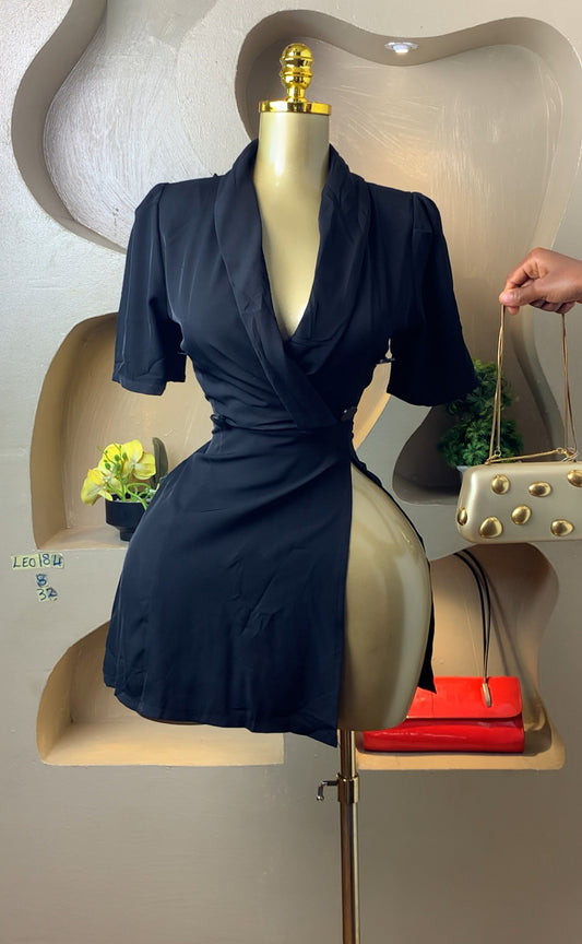 LEO184 BLACK DRESS SIZE8 Length32