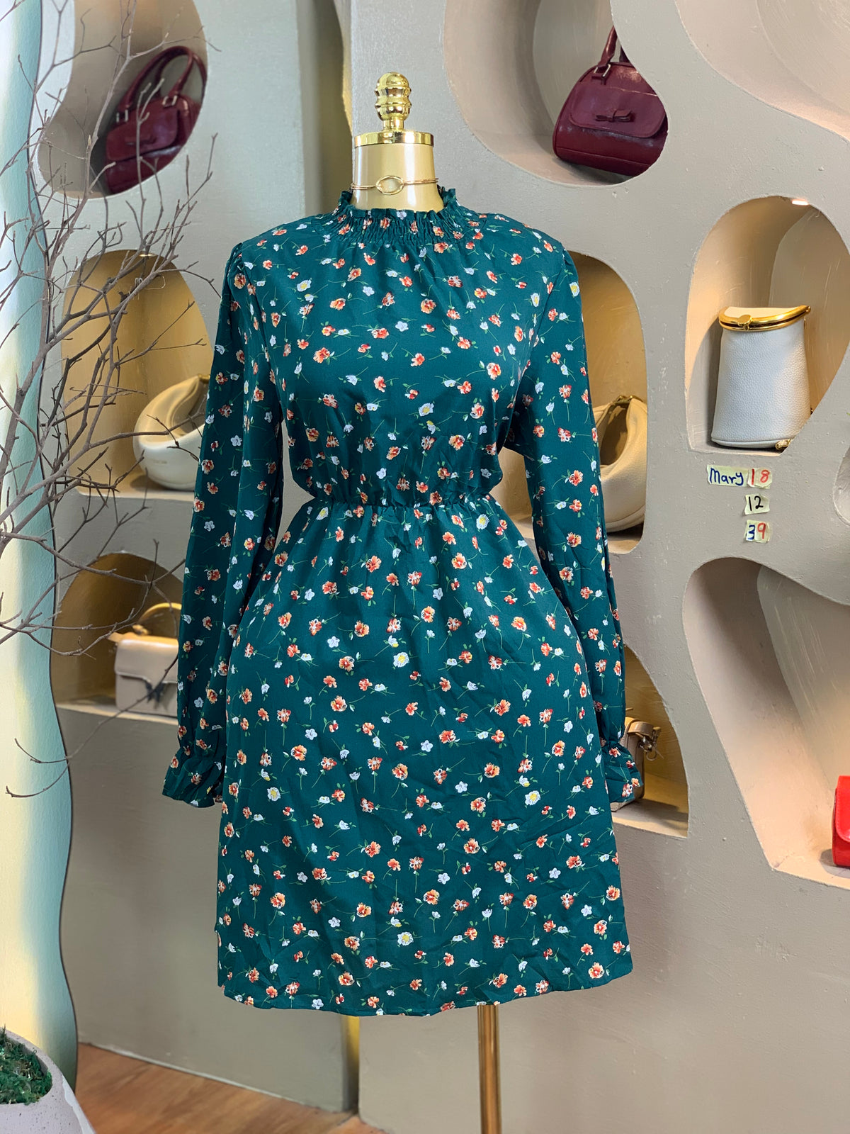 MARY18 SIZE12 Floral DRESS Length39
