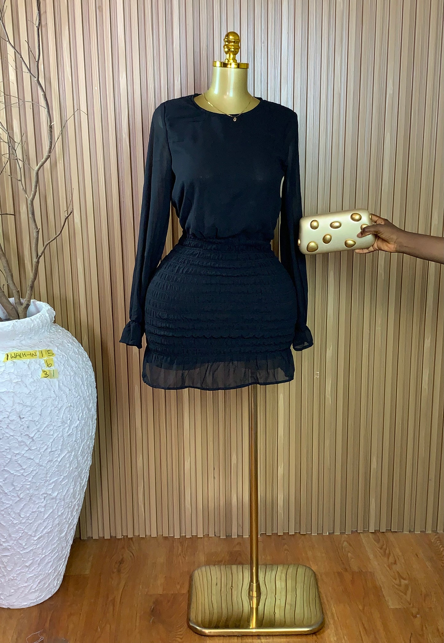 1WALK-IN15 SIZE6 Length31 Black dress