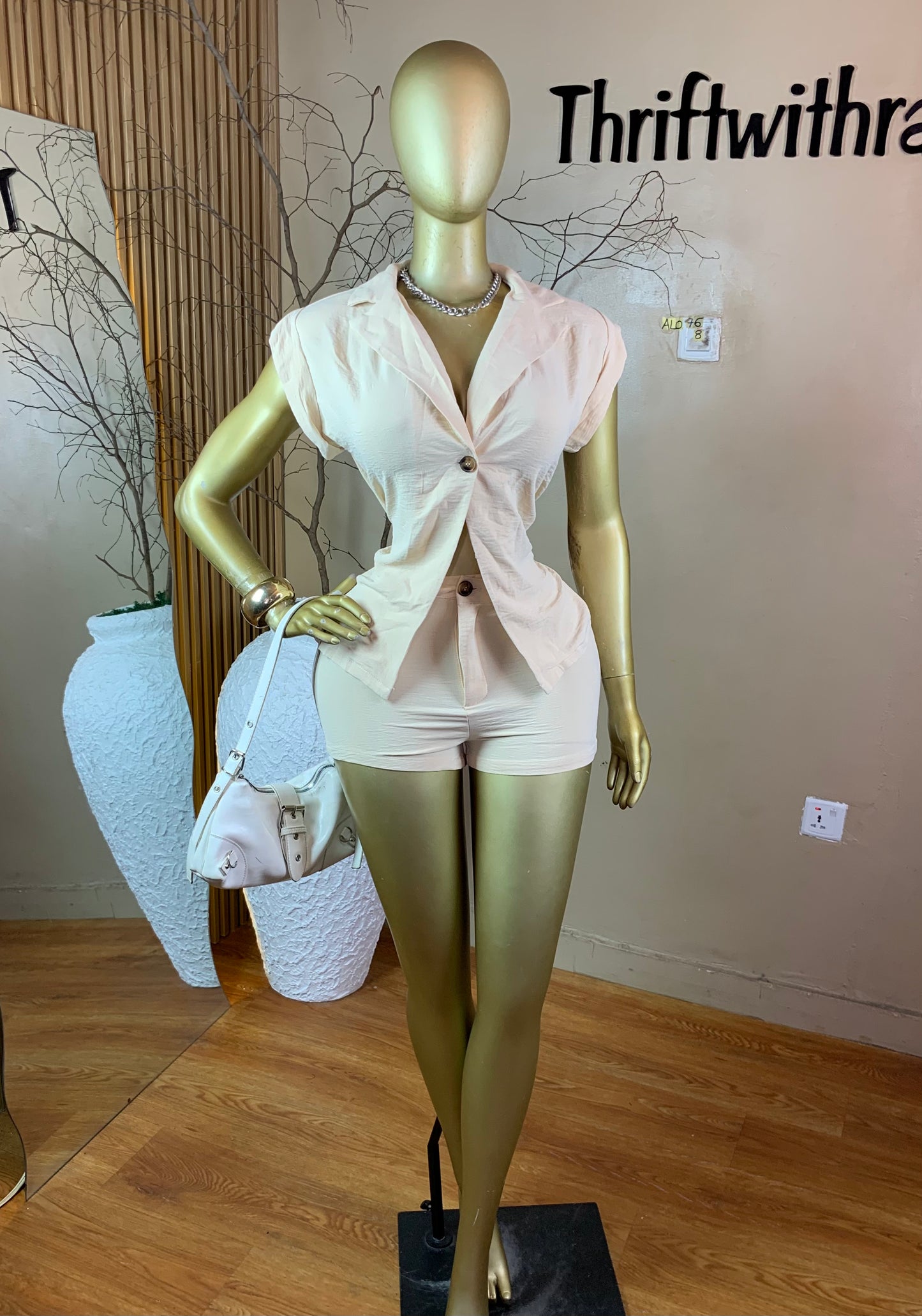 SIZE8 ALO76 CREAM TWO PIECE