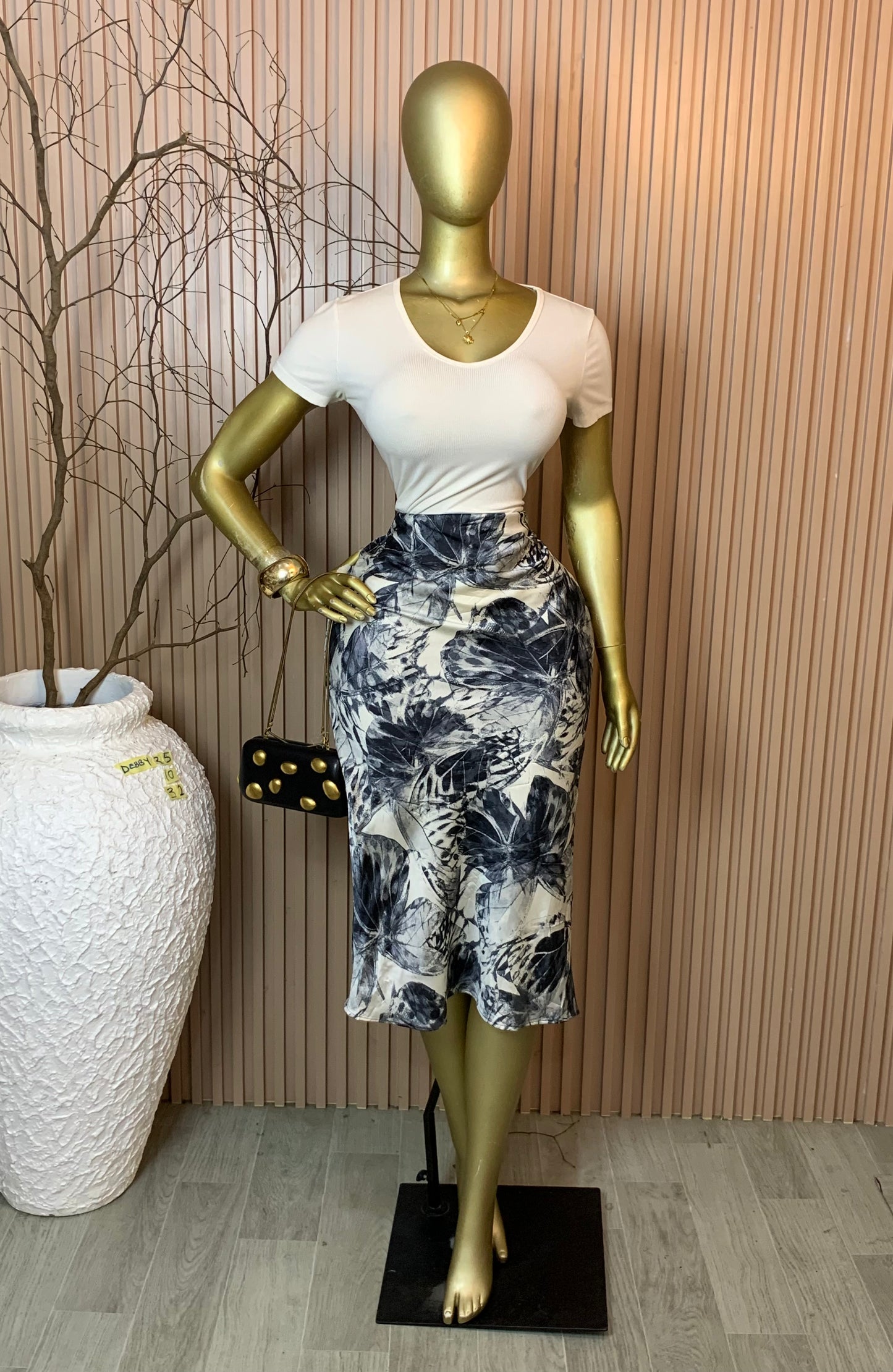 DEBBY35 SIZE10 Length32 Skirt only