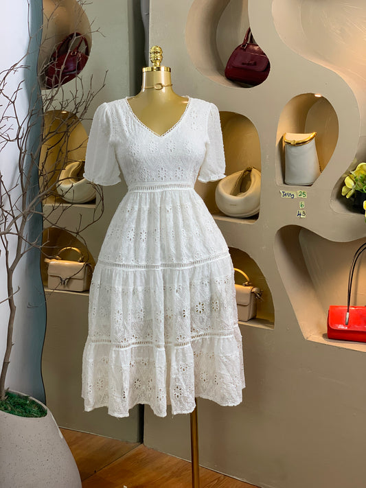 JESSY25 SIZE6 White DRESS Length43