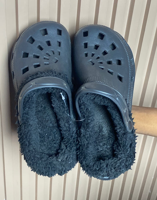 SIZE38,39  Crocs 44