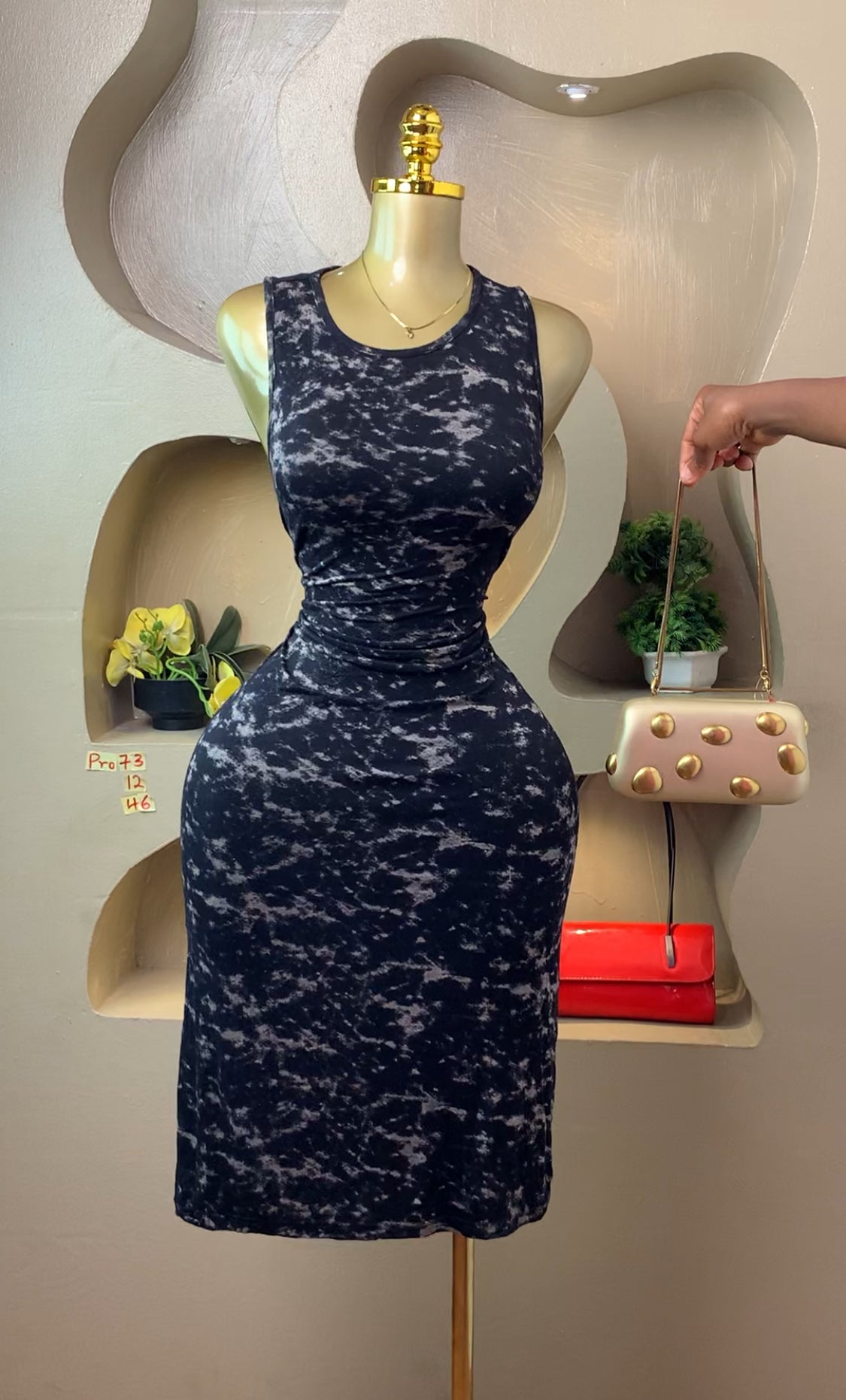 PRO73 SIZE12 DRESS Length46