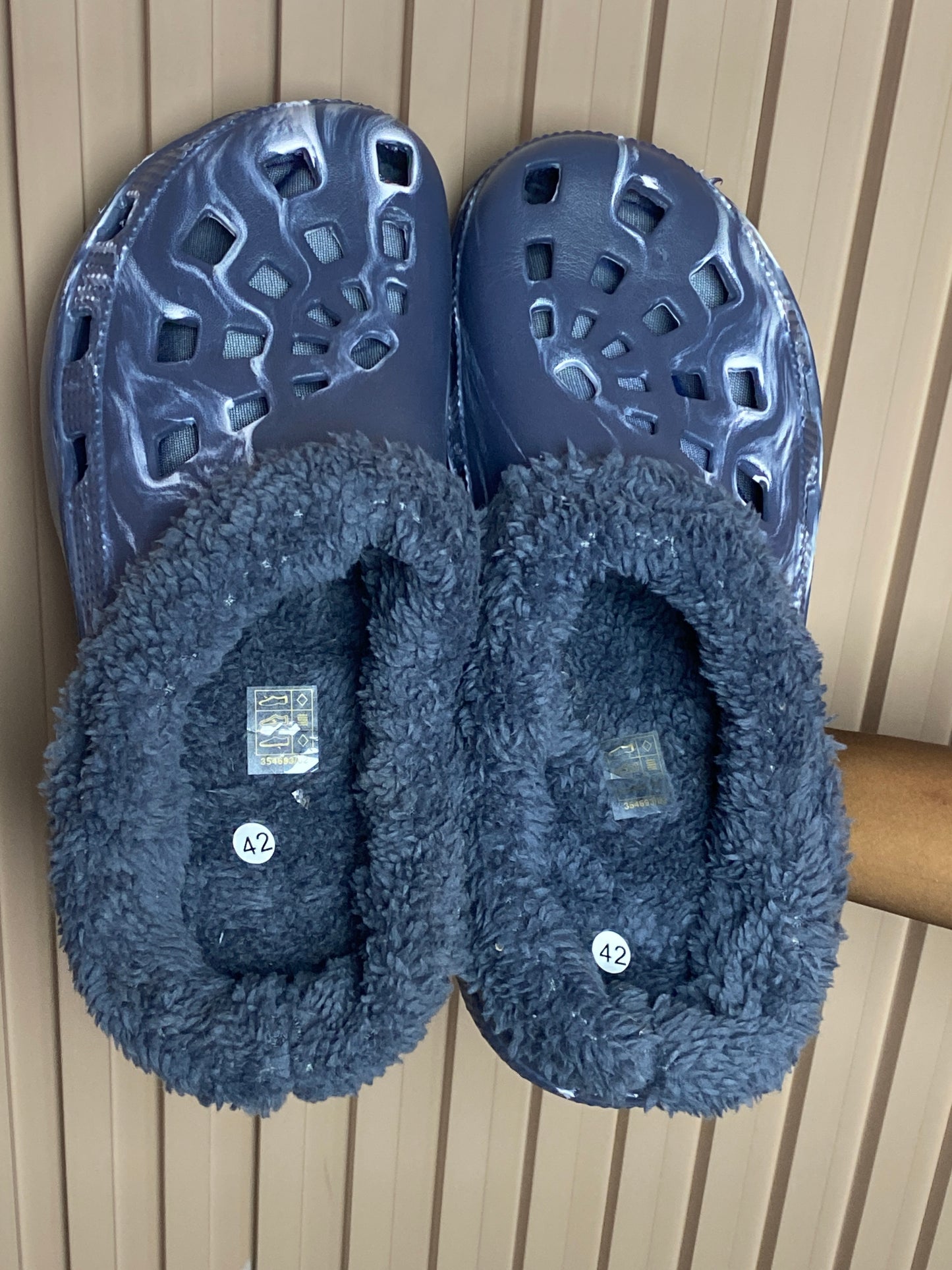 SIZE42 Crocs 49