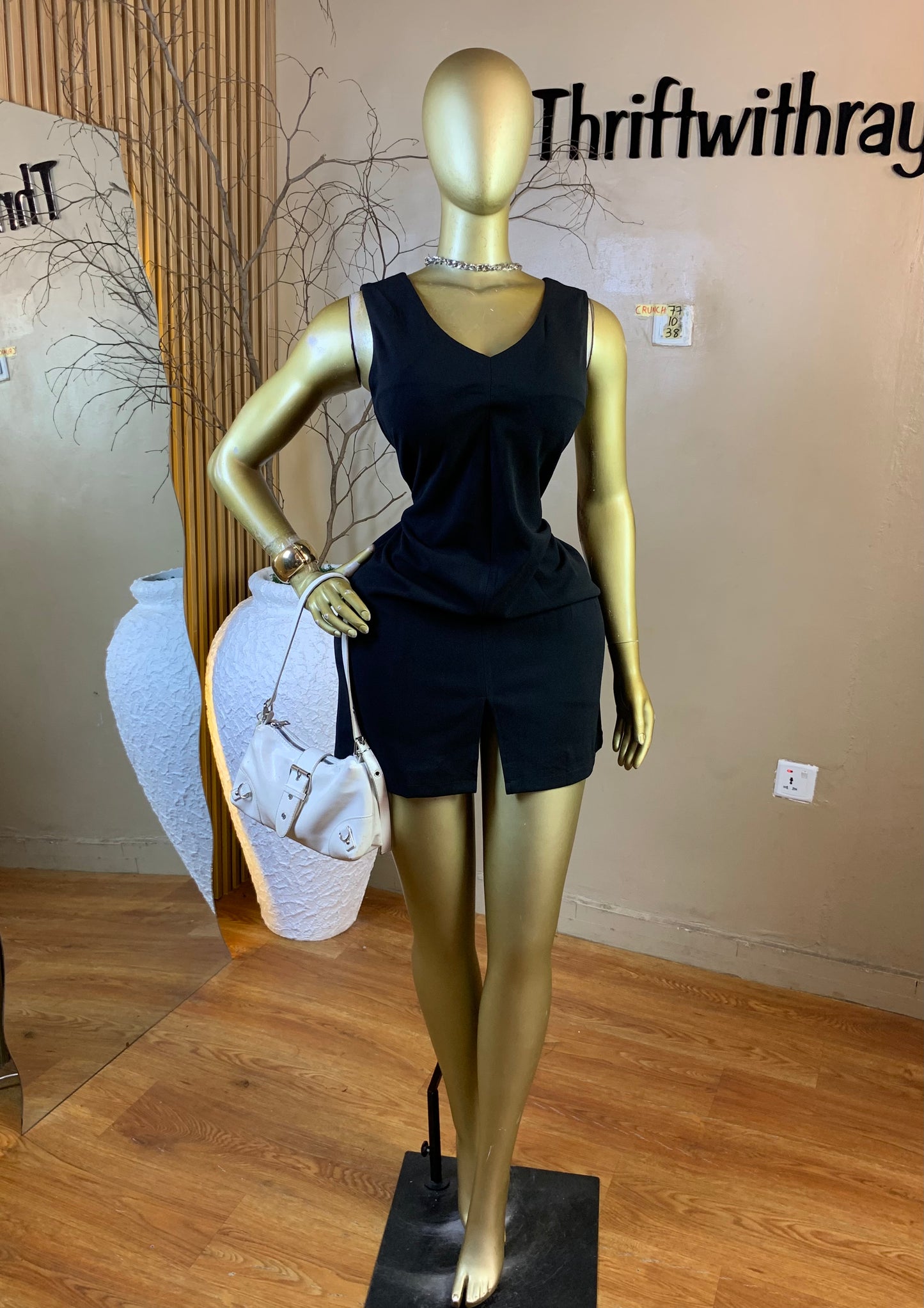 CRUNCH77 SIZE10 Length38 black dress
