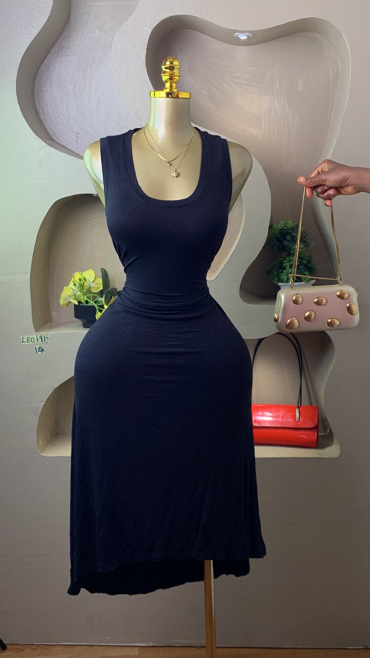 LEO111 BLACK DRESS SIZE14