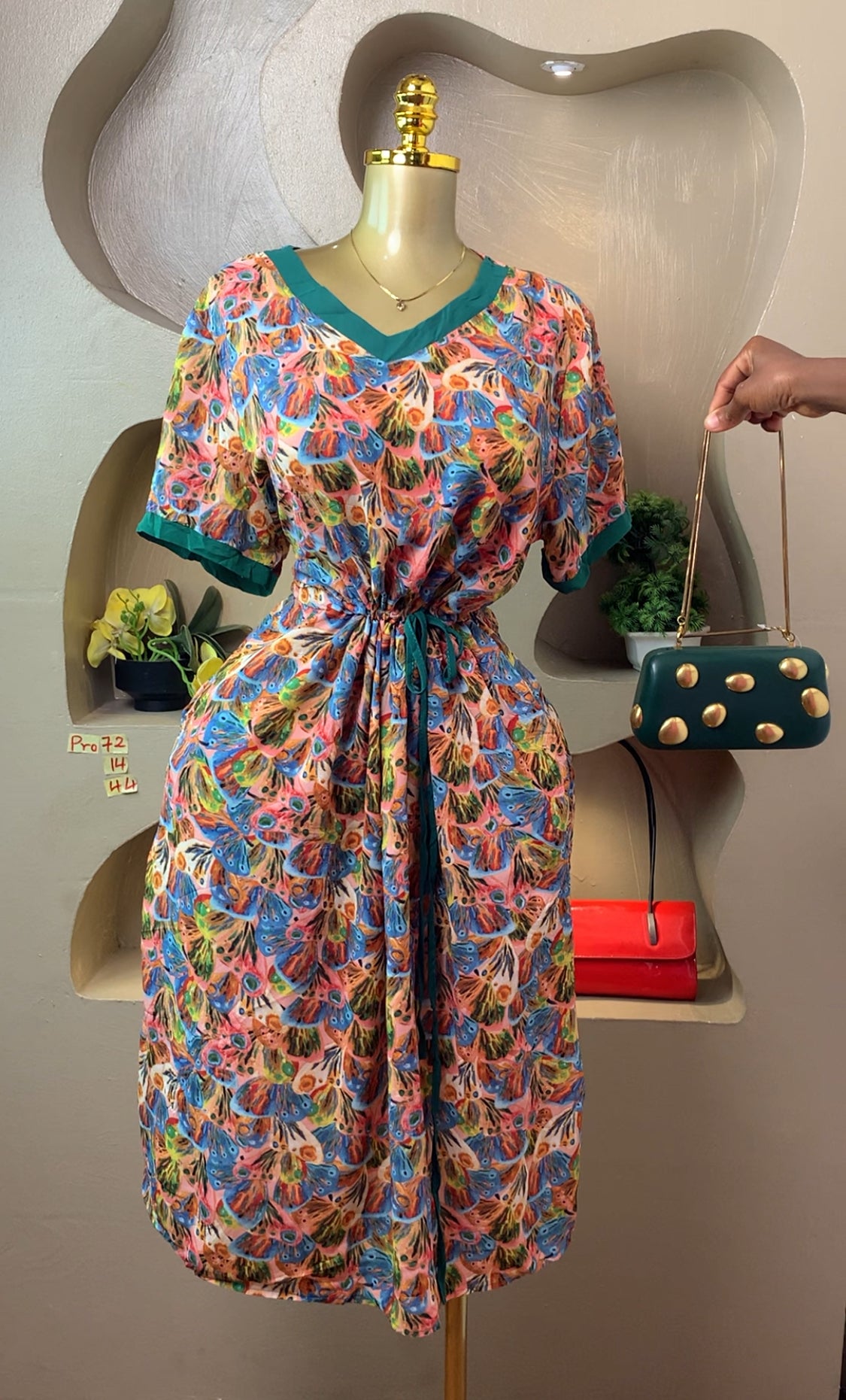 PRO72 SIZE14 DRESS Length44