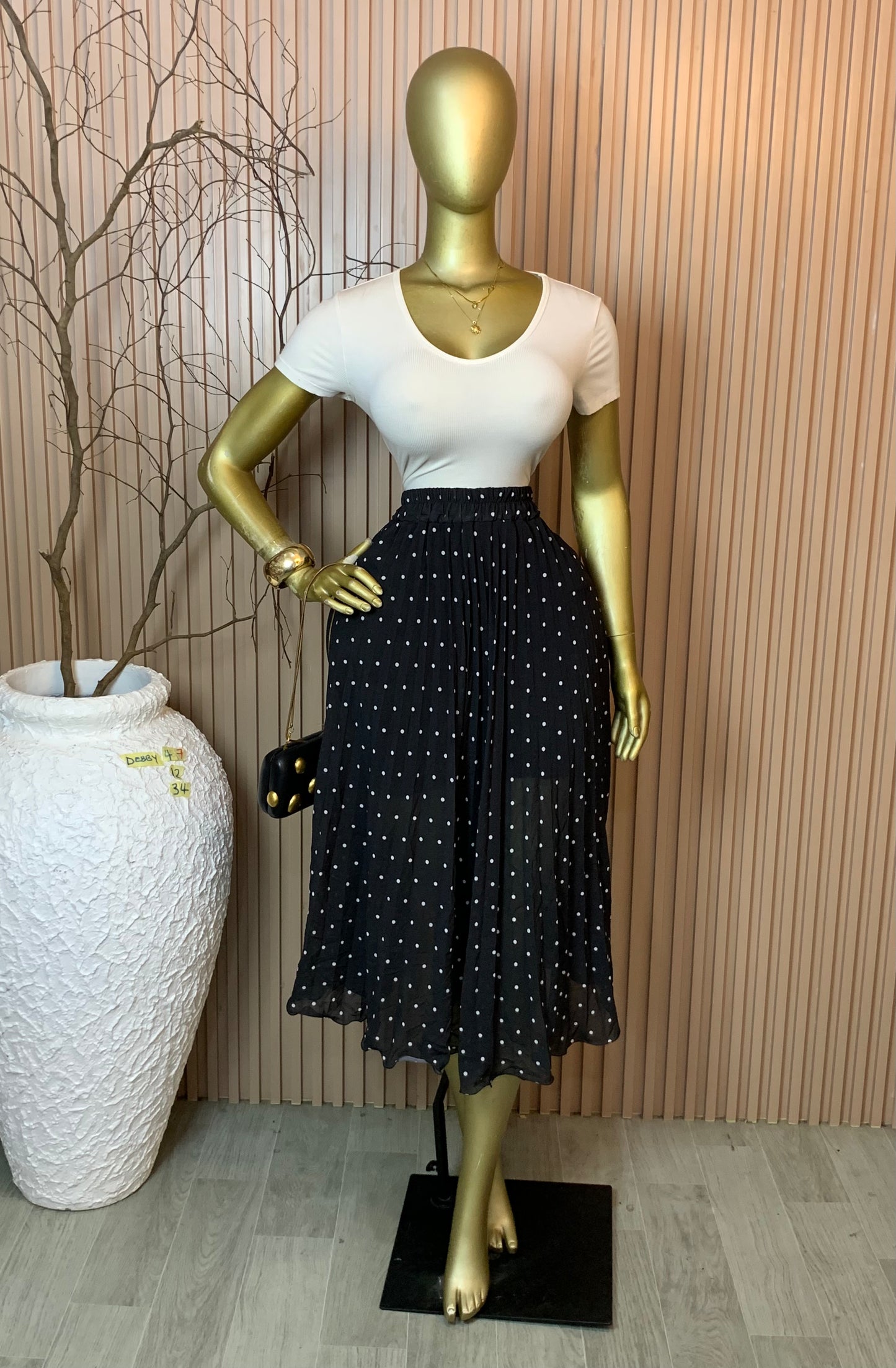 DEBBY47 SIZE12 Length34 skirt only