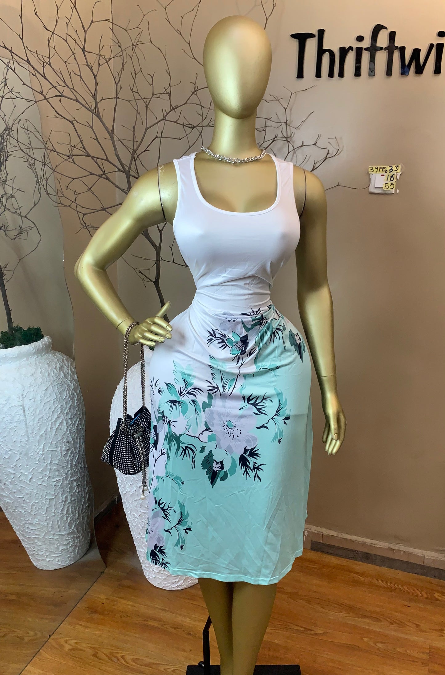 SIZE16 39FEB33 Length50