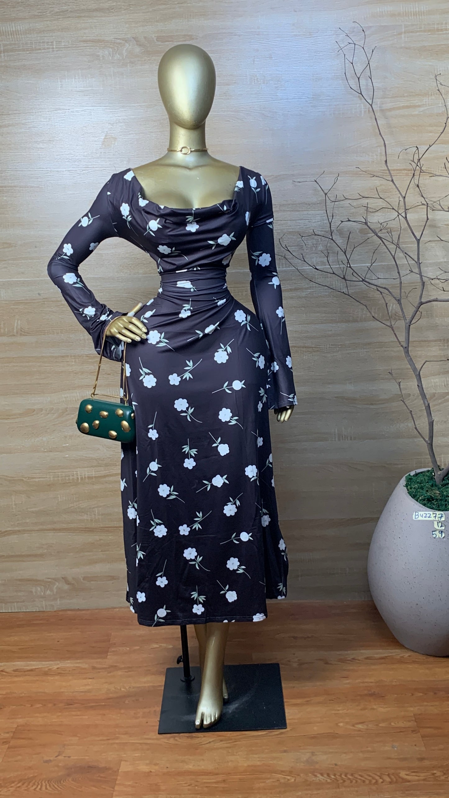 SIZE12 BUZZ77 DRESS Length59