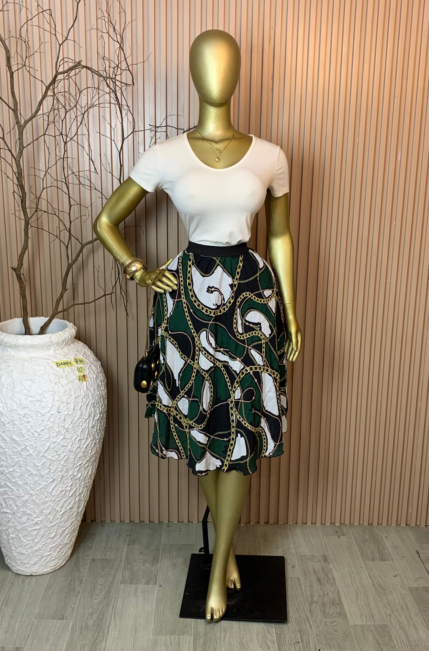 DEBBY44 SIZE10 Length29 skirt only