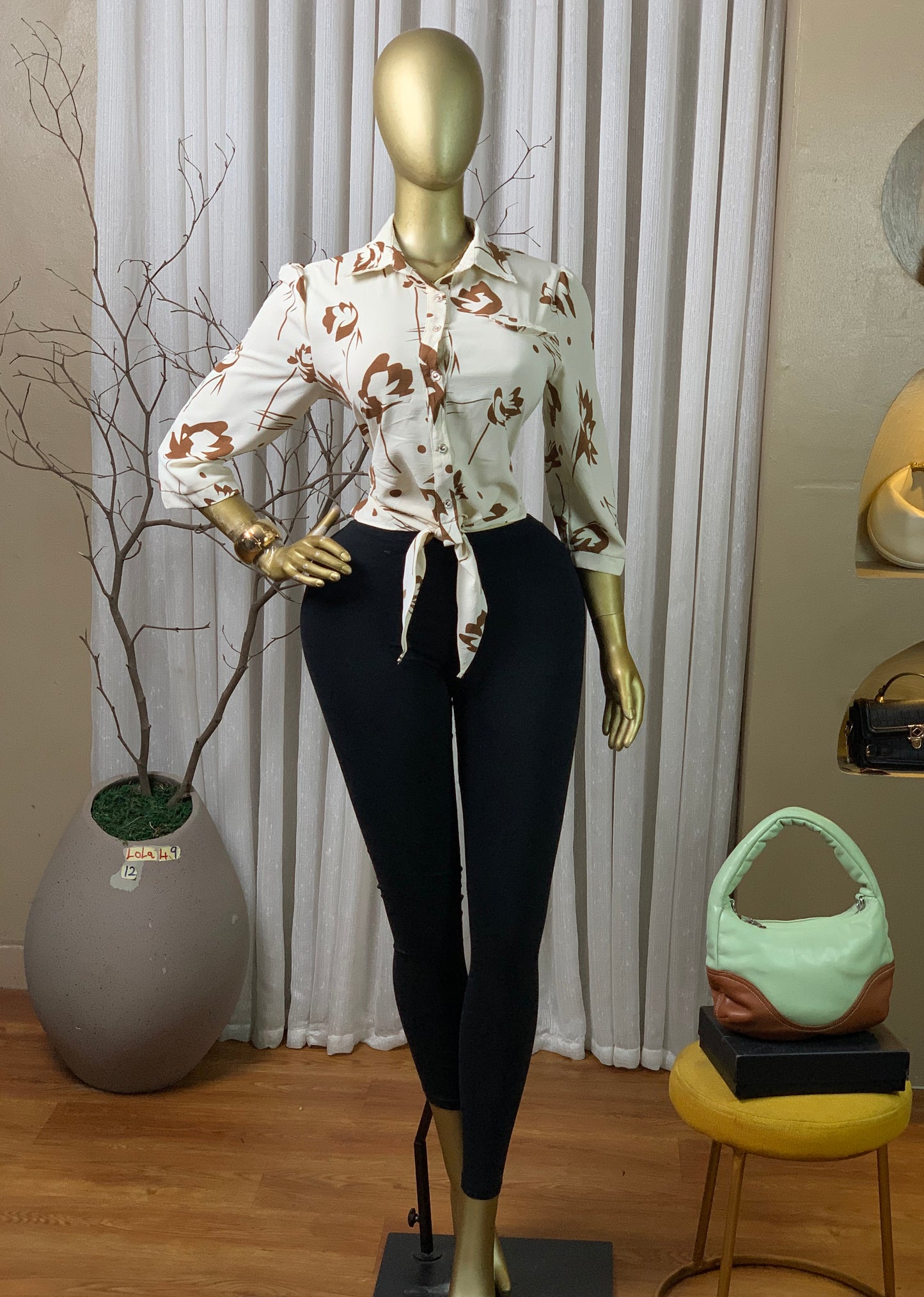 LOLA49 SIZE12 Top only