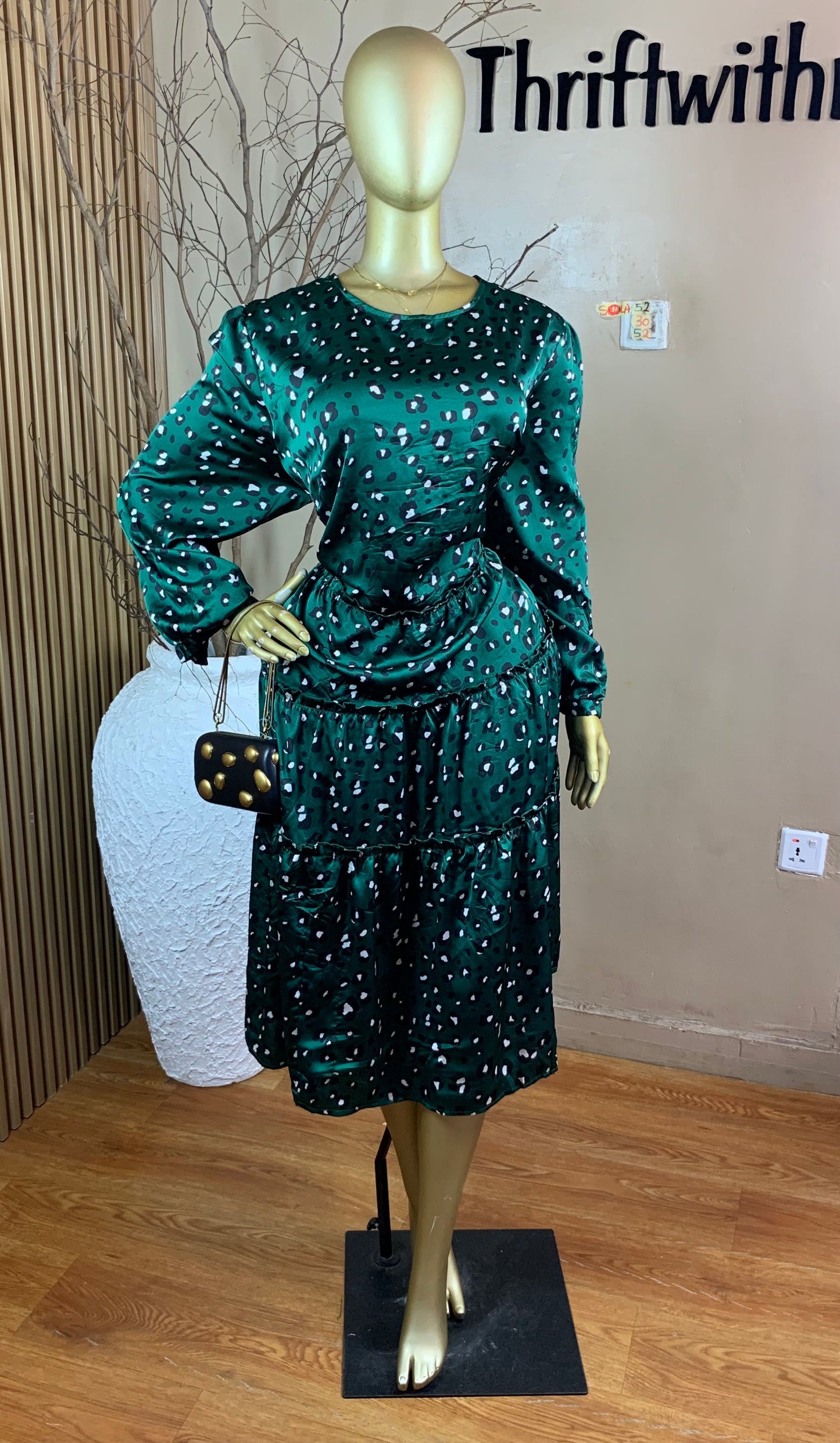 SOLA52 SIZE30 Length52 green dress