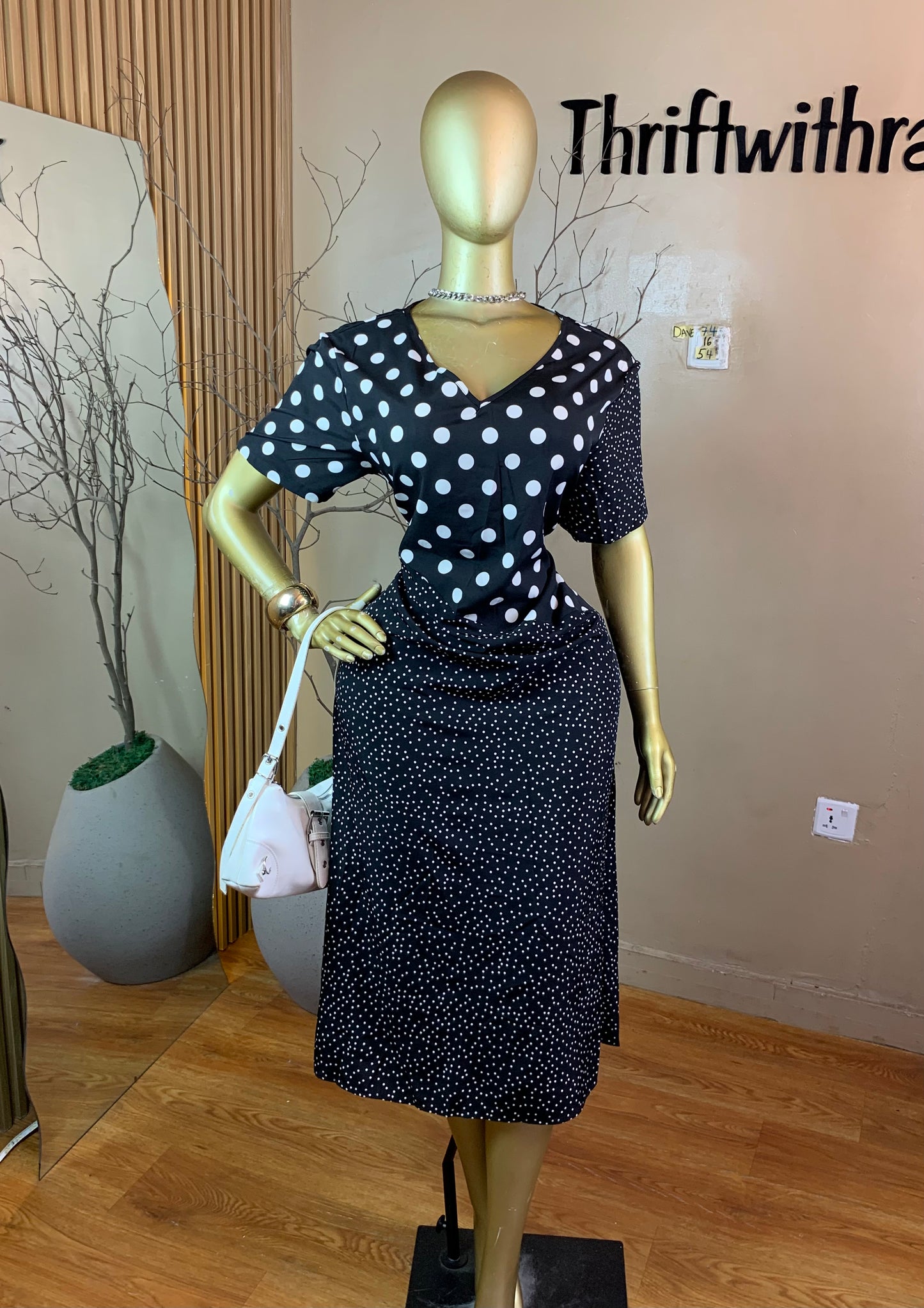 DAVE74 POLKA DOT DRESS SIZE14&16 Length54