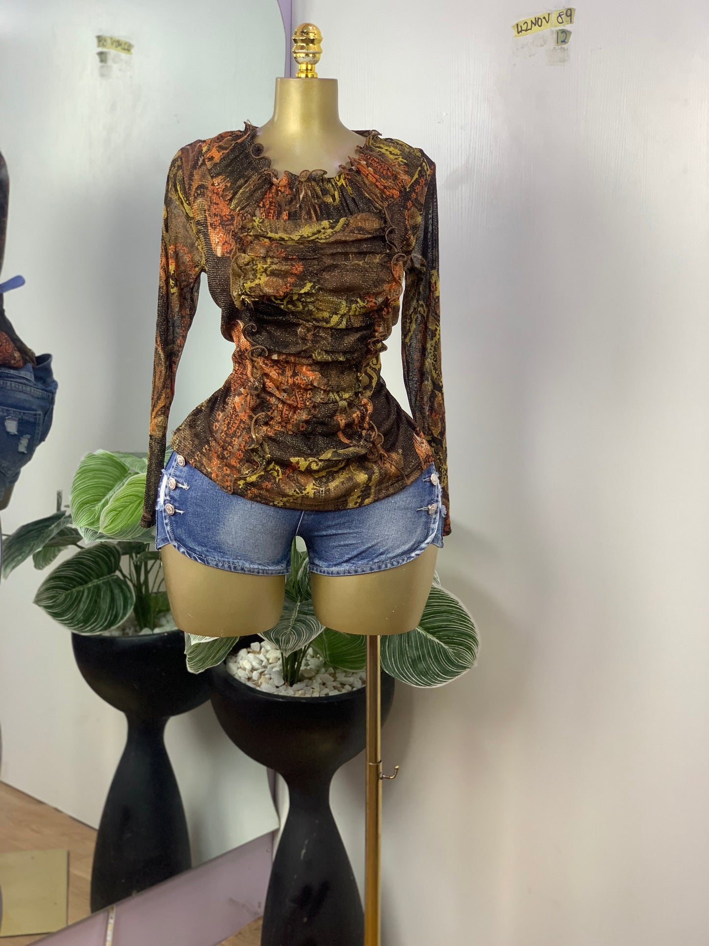 SIZE12 42NOV89(Top only)