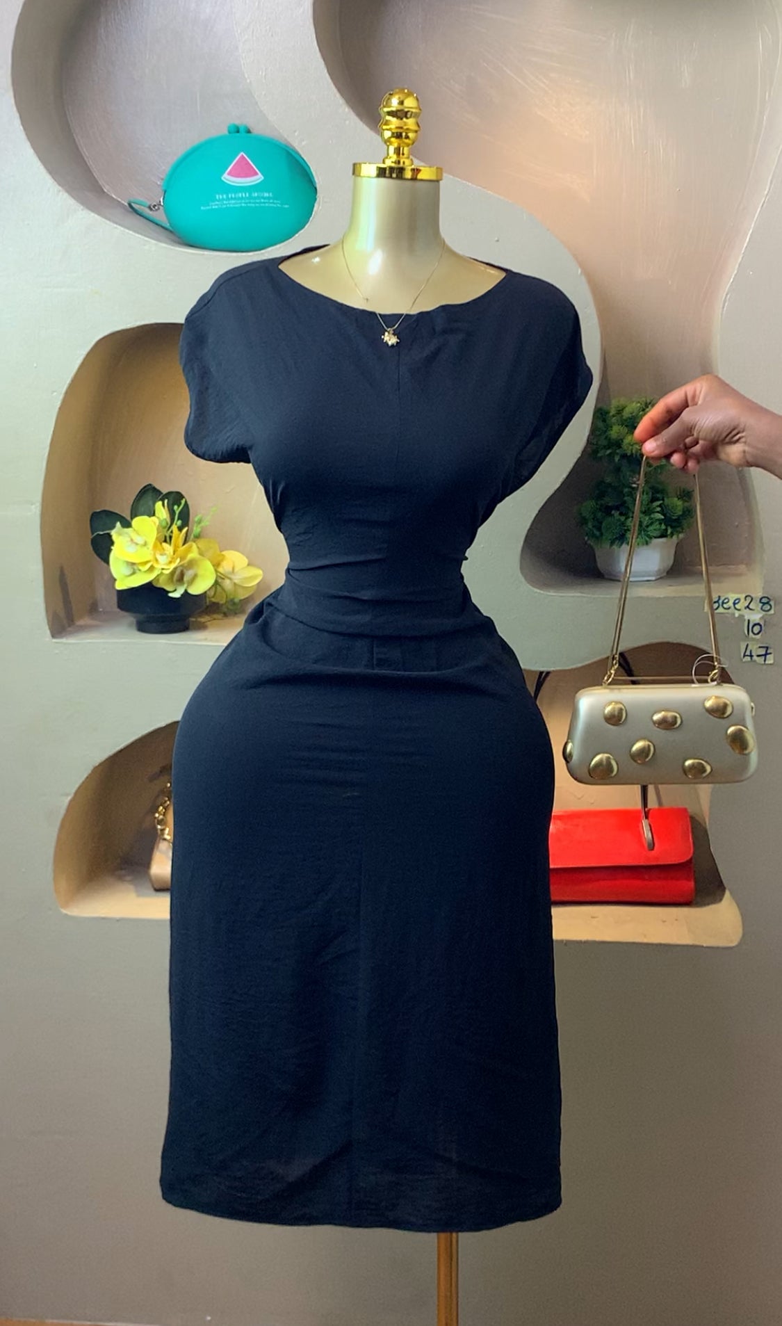SIZE10 BEE28 Length47 (black)