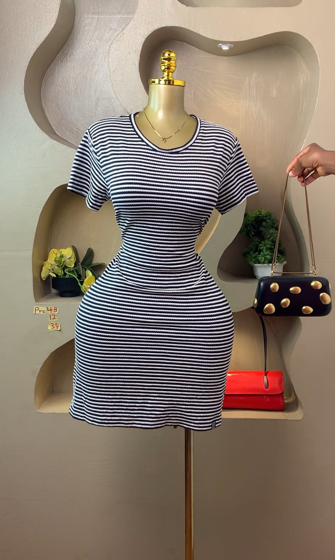 PRO48 SIZE12 Black&white stripe DRESS Length38