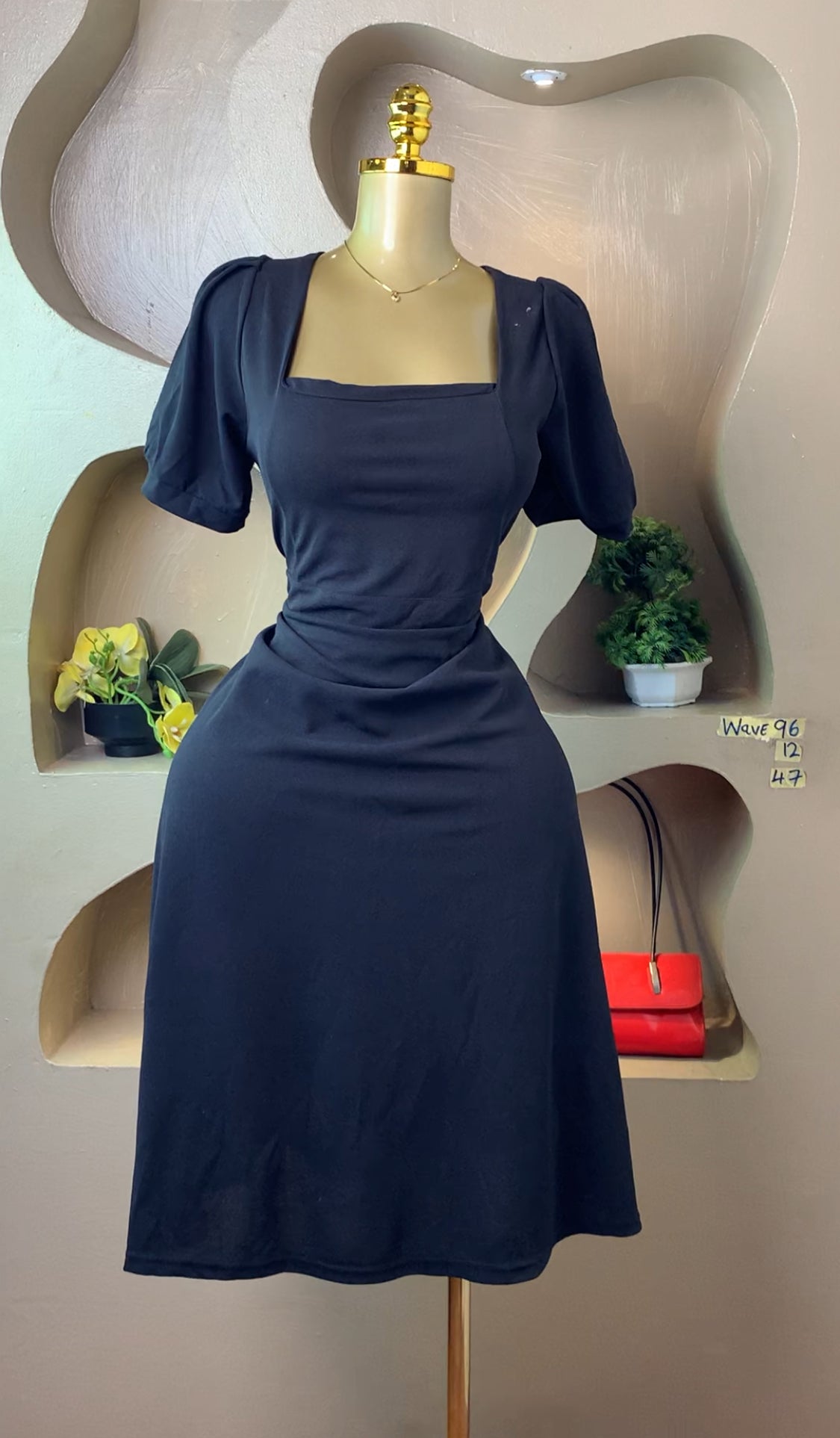 WAVE96 BLACK DRESS SIZE12 Length47
