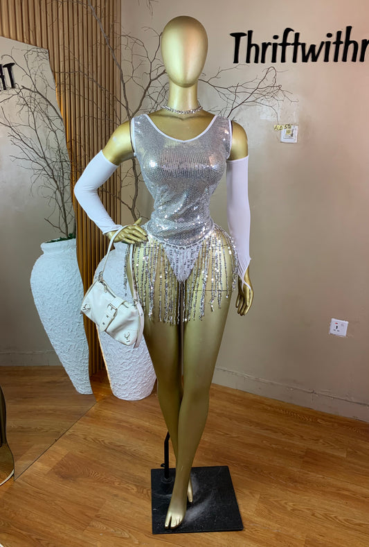 SIZE8 ALO55 comes with pant