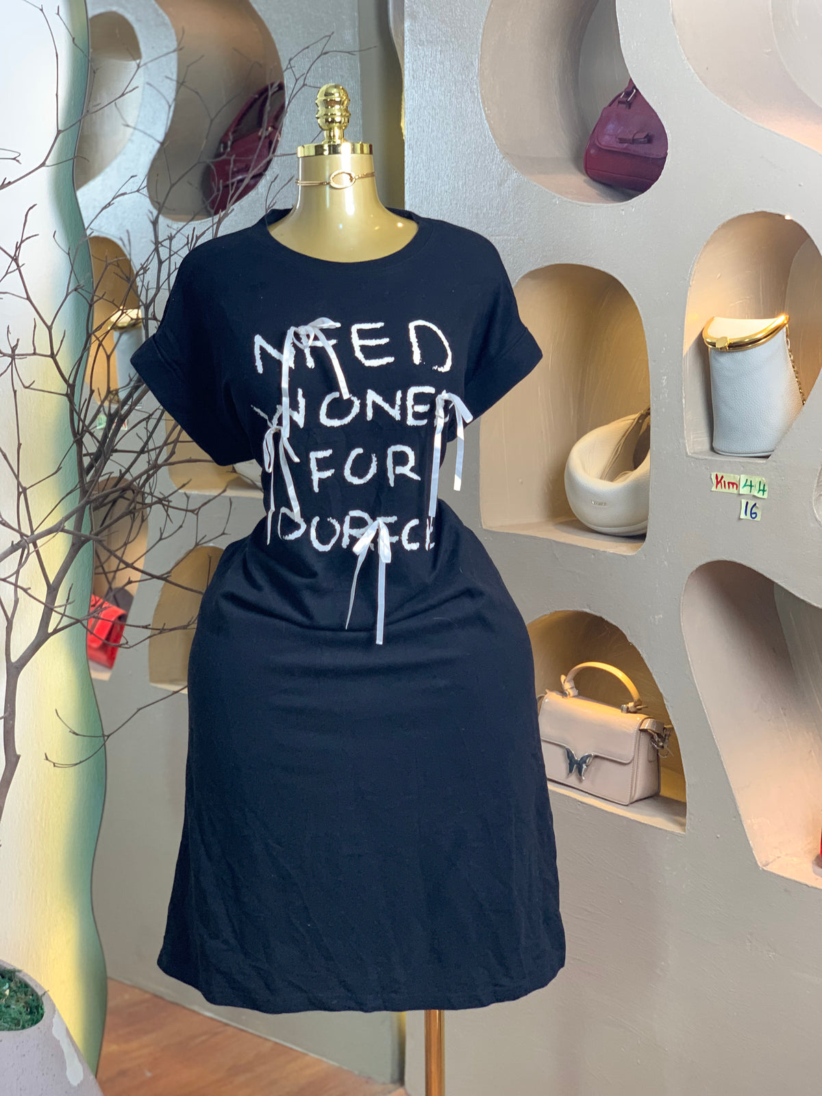 KIM44 SIZE16 black DRESS