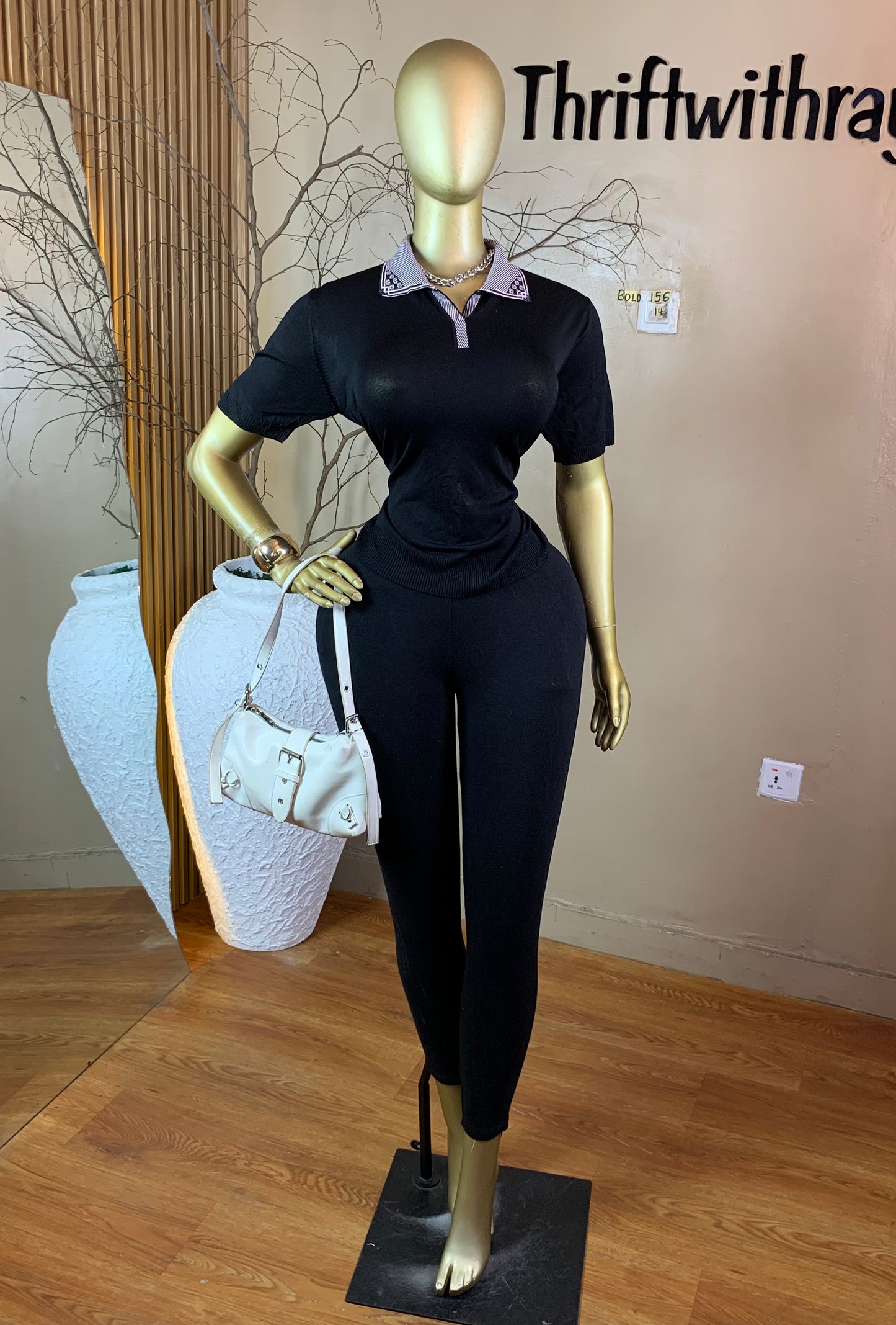 BOLD156 SIZE14 black top