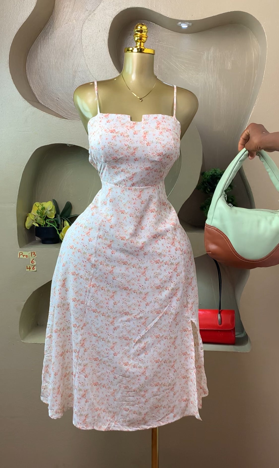 PRO13 SIZE6 Floral DRESS Length46