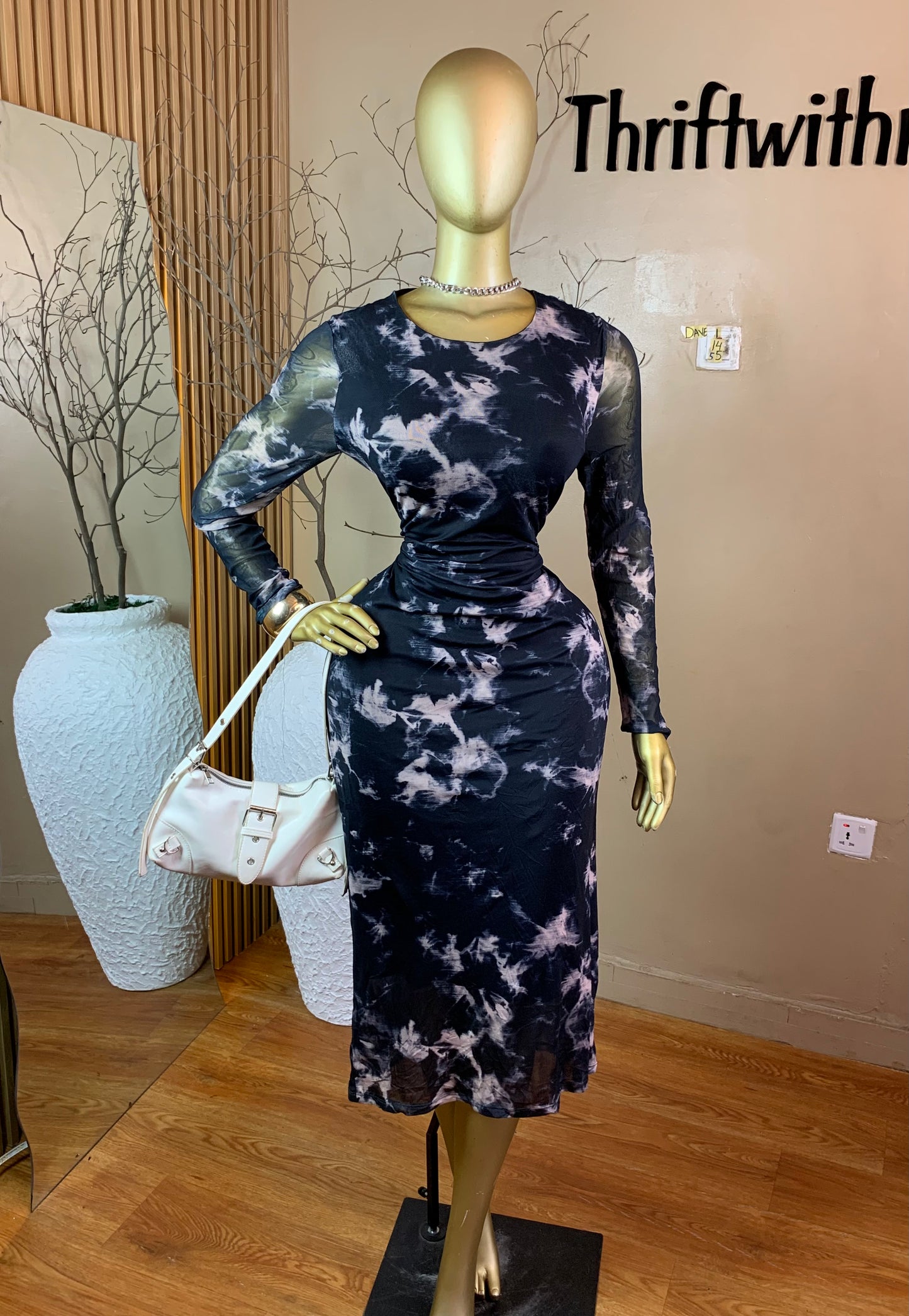 DAVE1 MESH PARTY DRESS SIZE14 Length55