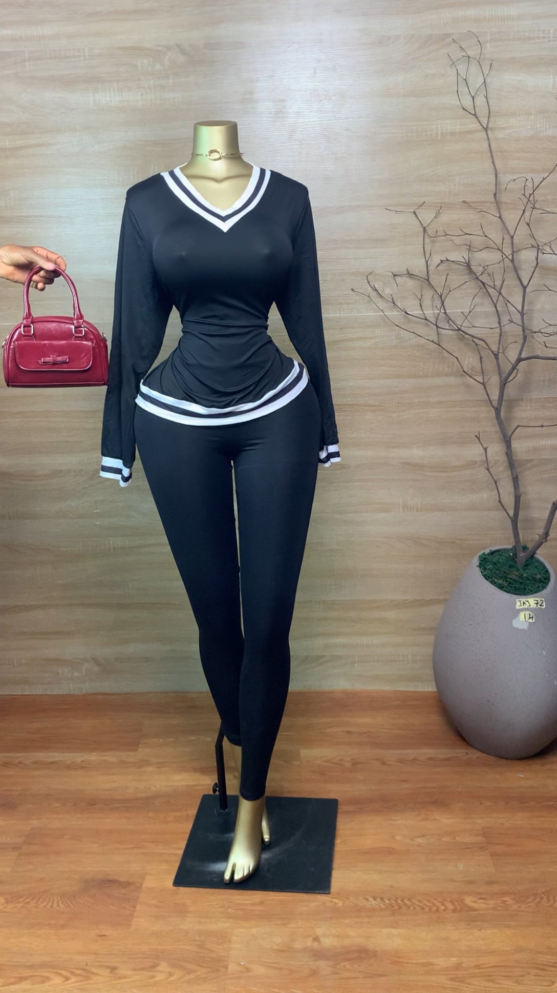 SIZE14 JAY72 Black&White TOP