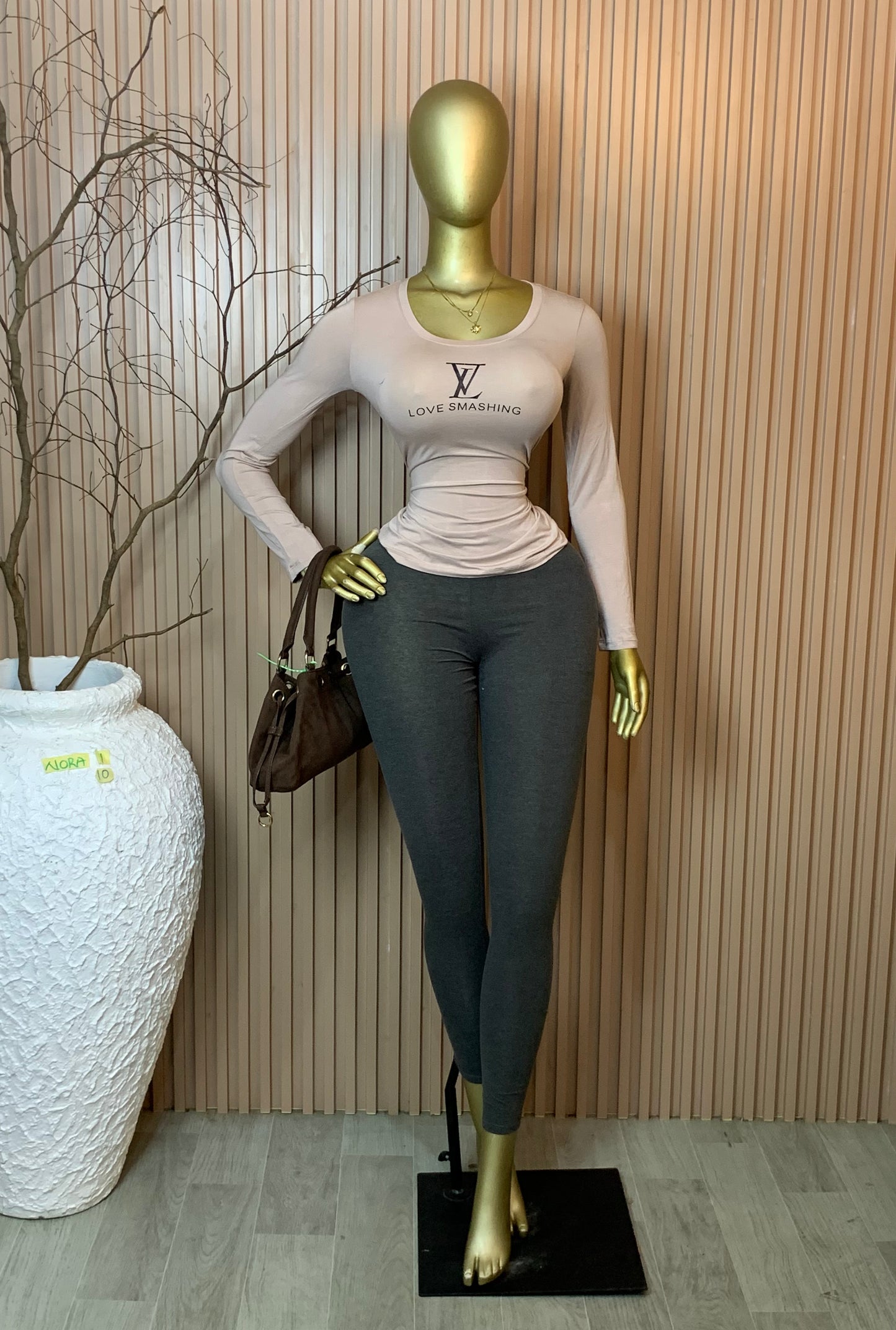MOFE1 SIZE10 Brand new basic top