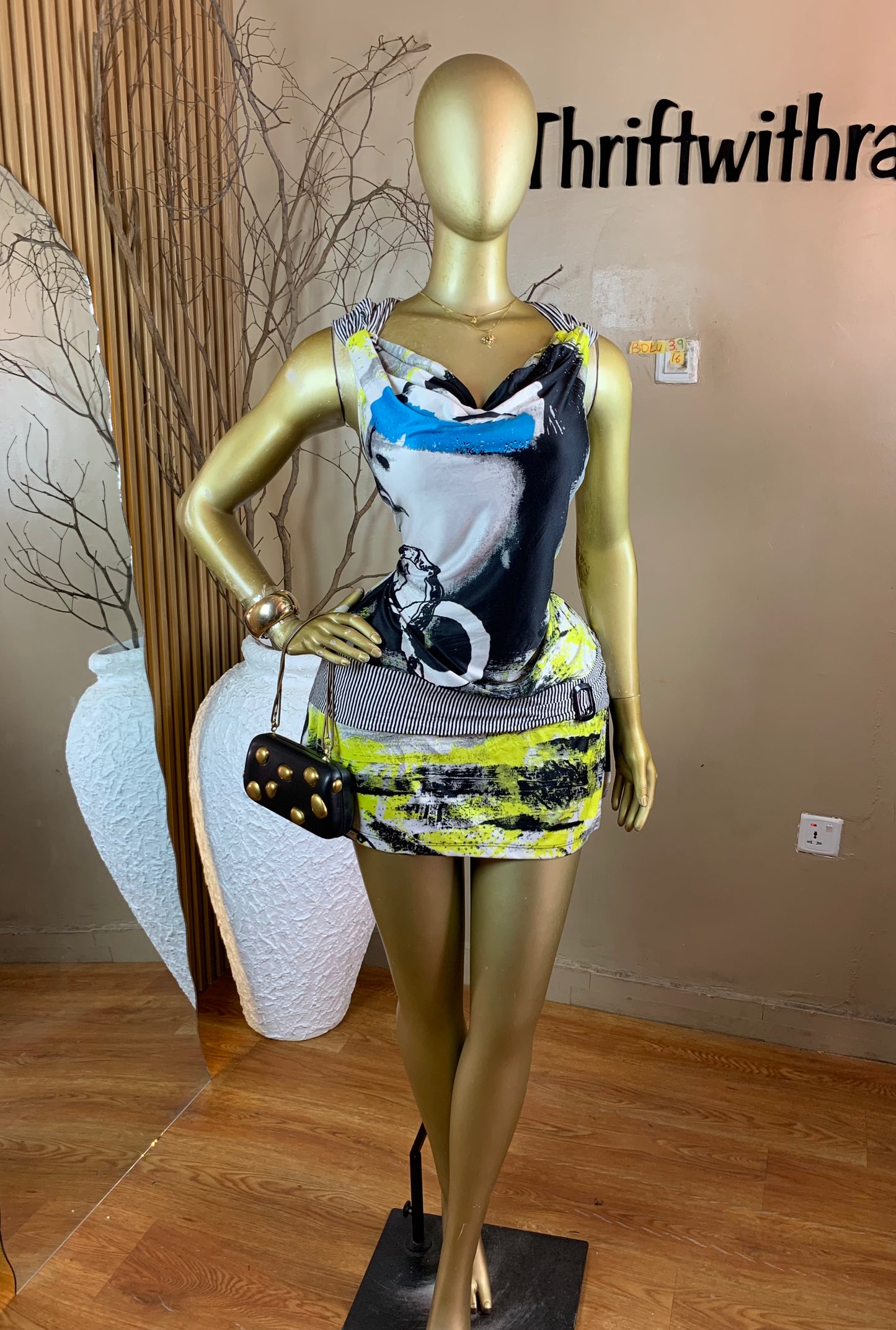 BOLU39 SIZE16 Little stain