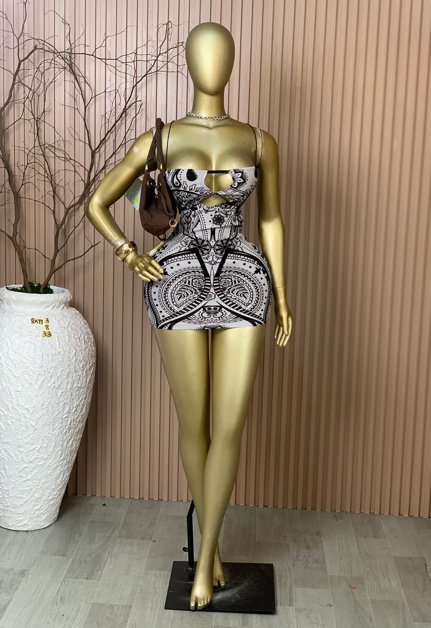 SIZE8 RAYY3 Length33 Brand new dress