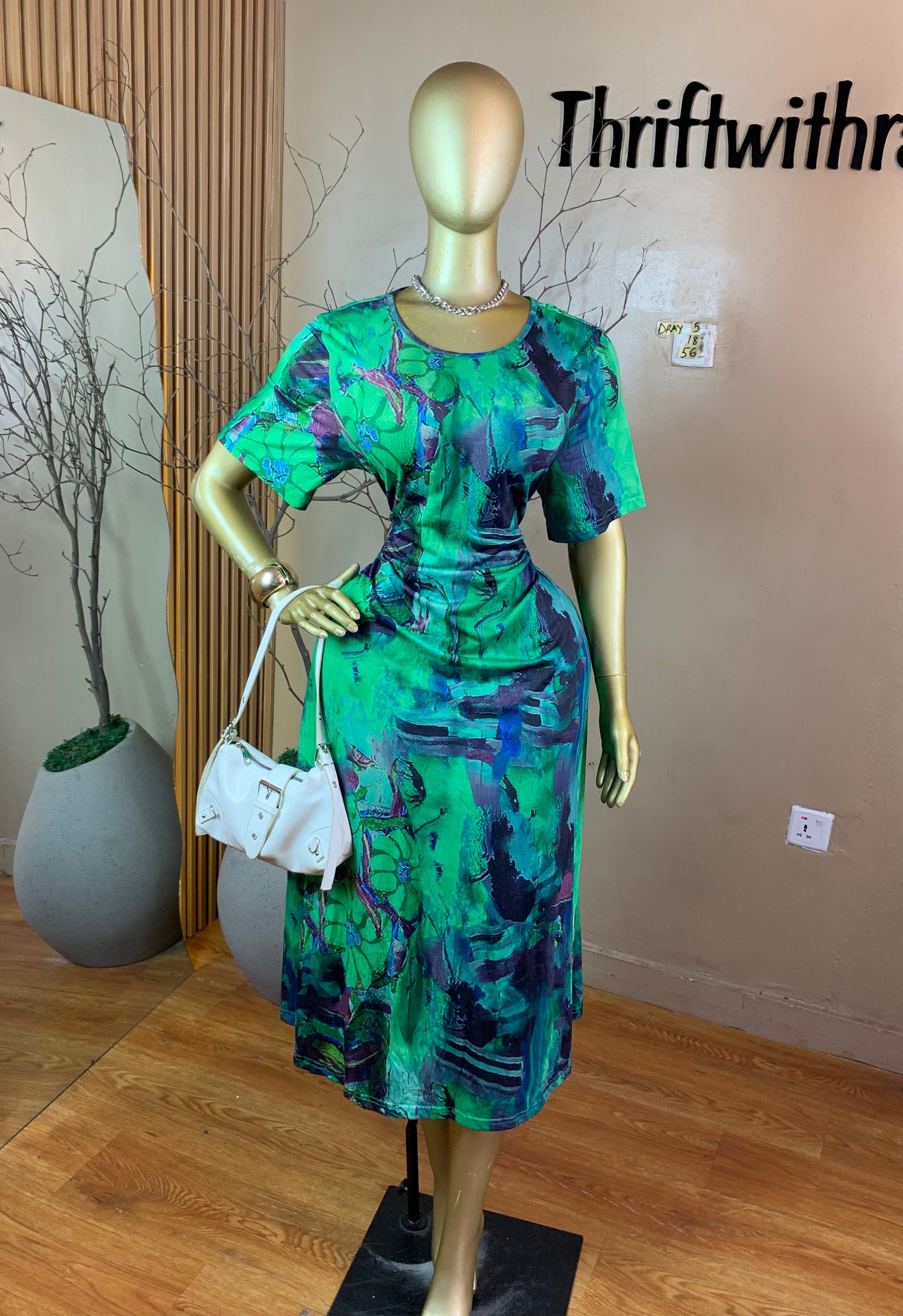 SIZE18 DRAY5 GREEN DRESS Length56