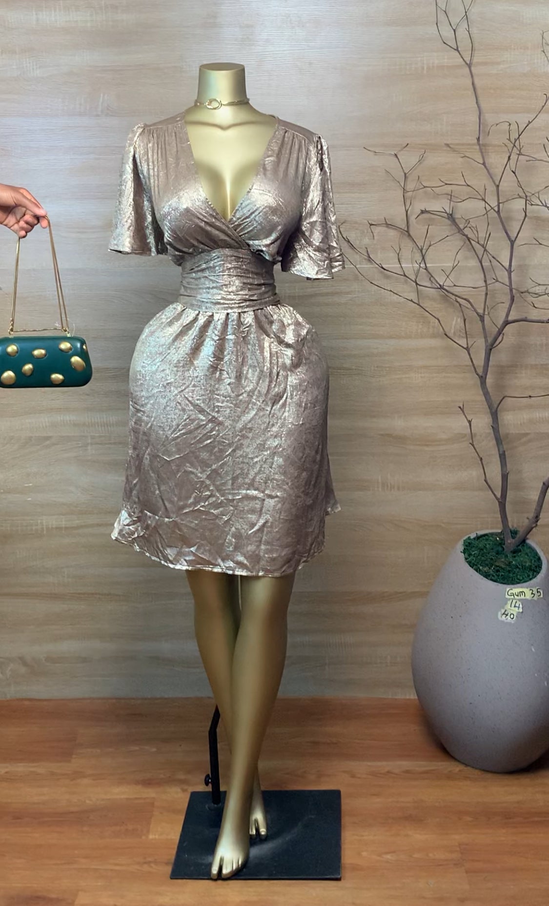GUM35 SIZE14 DRESS Length40