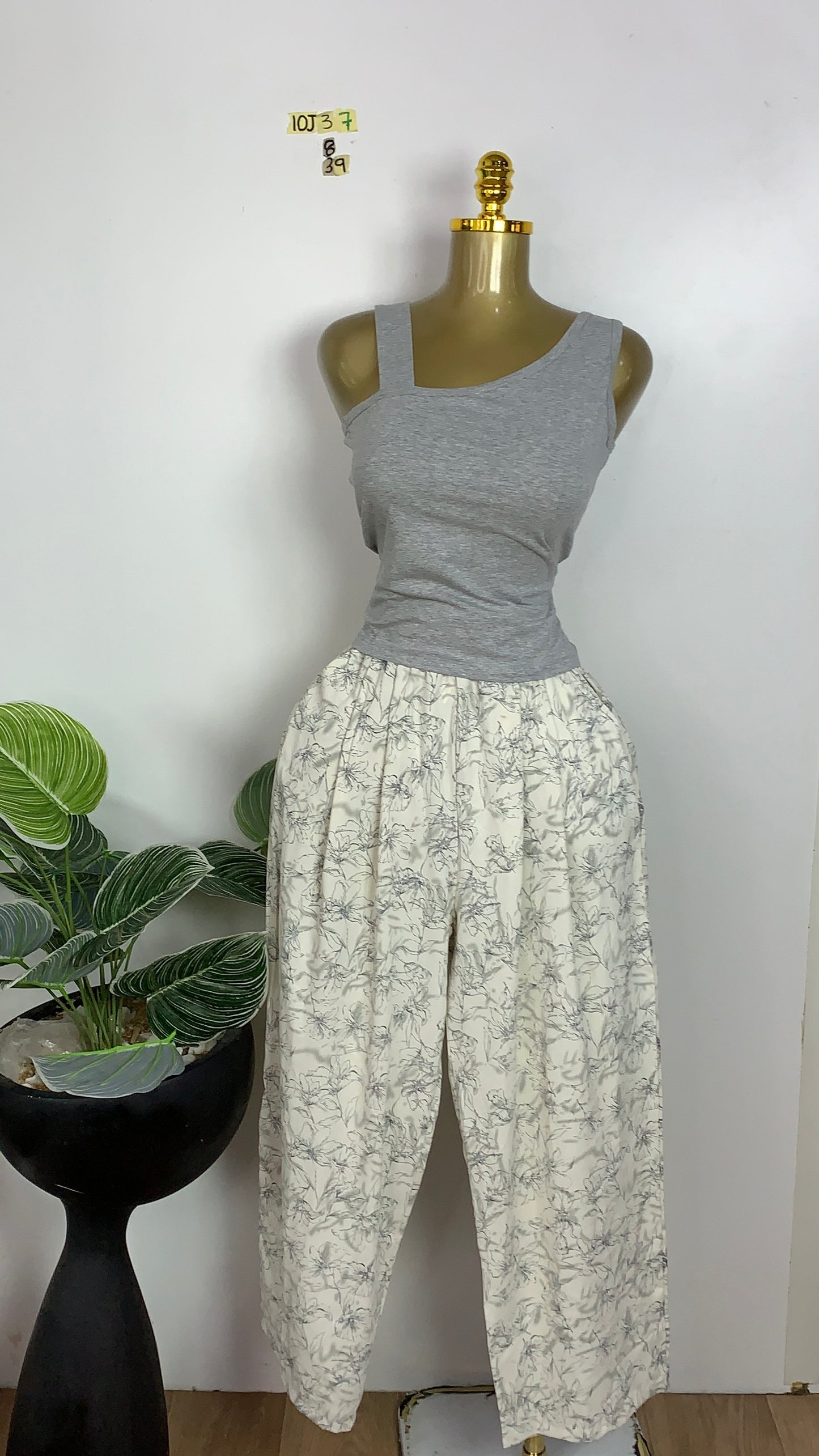 SIZE8 10J37A (Pant Only) Length39